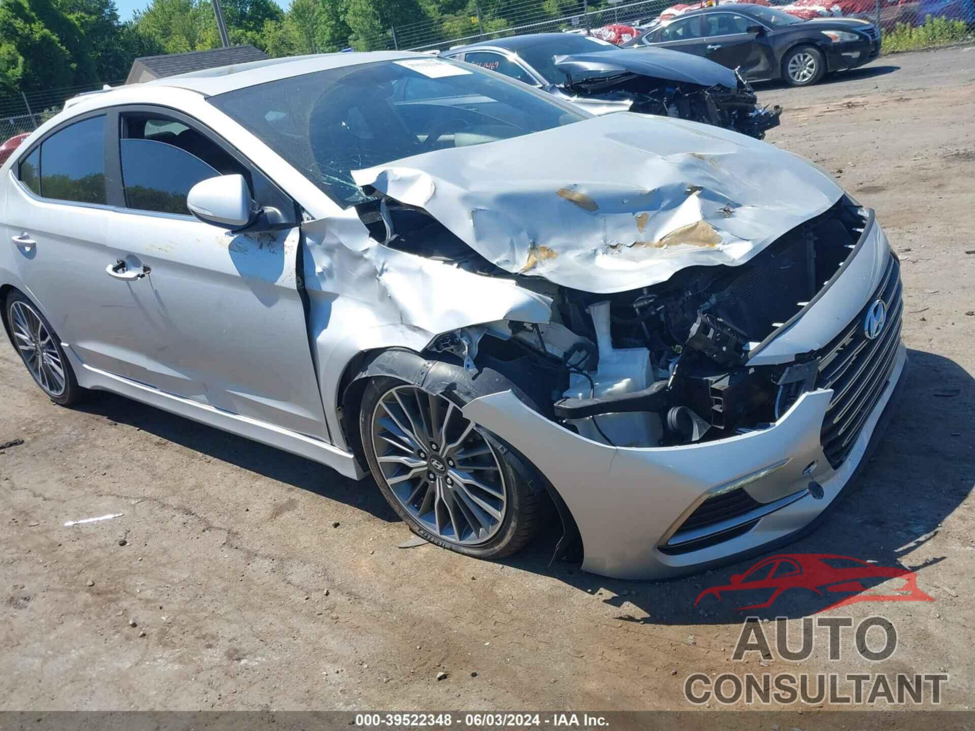 HYUNDAI ELANTRA 2018 - KMHD04LB0JU497692