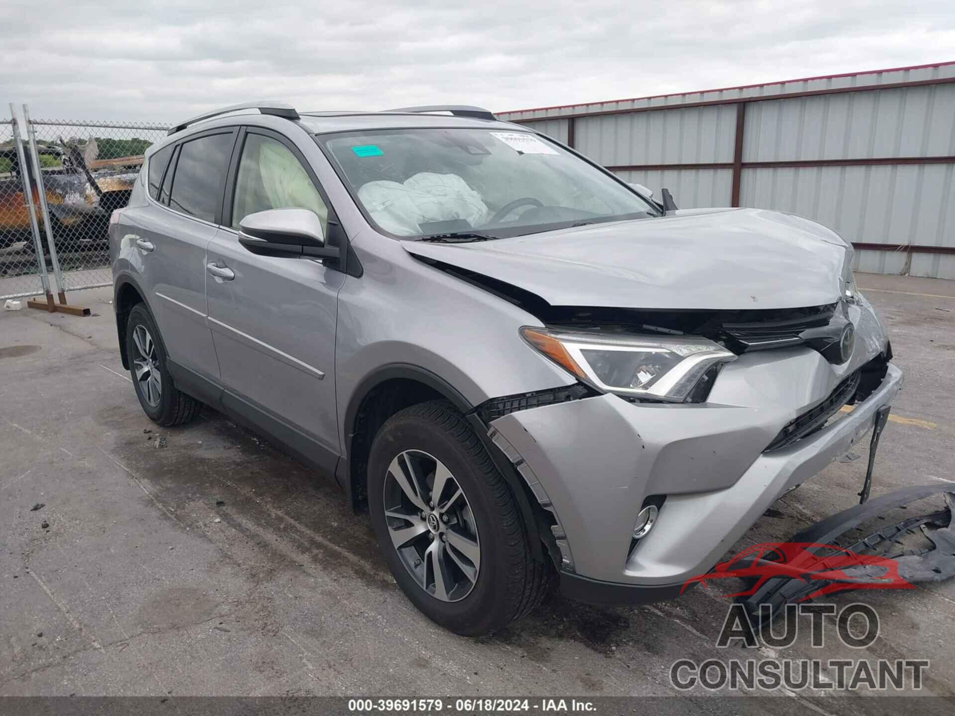 TOYOTA RAV4 2018 - JTMRFREV9JD236591