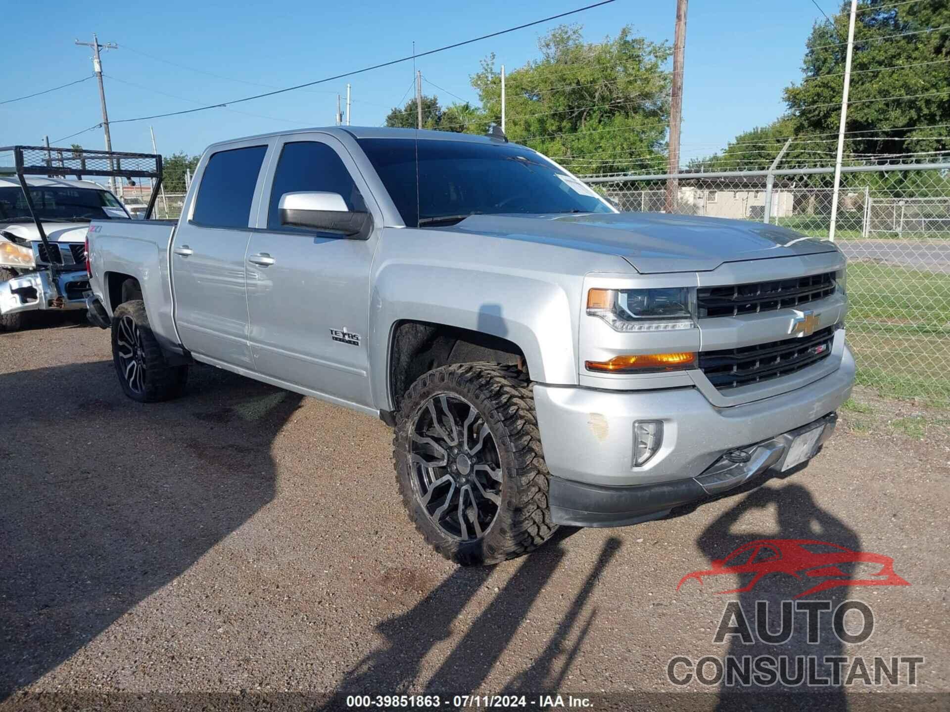 CHEVROLET SILVERADO 1500 2018 - 3GCUKREC4JG266895