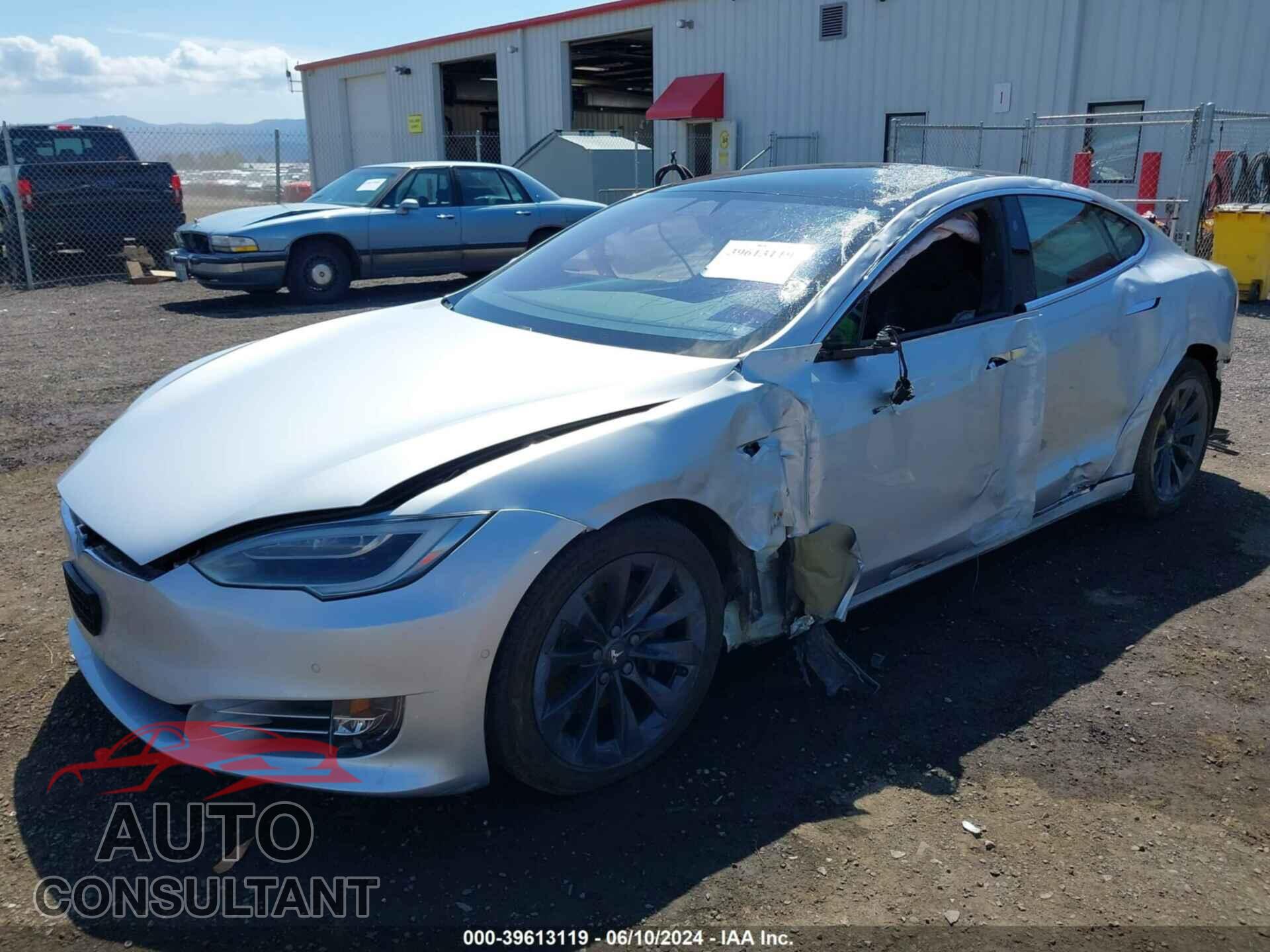 TESLA MODEL S 2018 - 5YJSA1E28JF250515