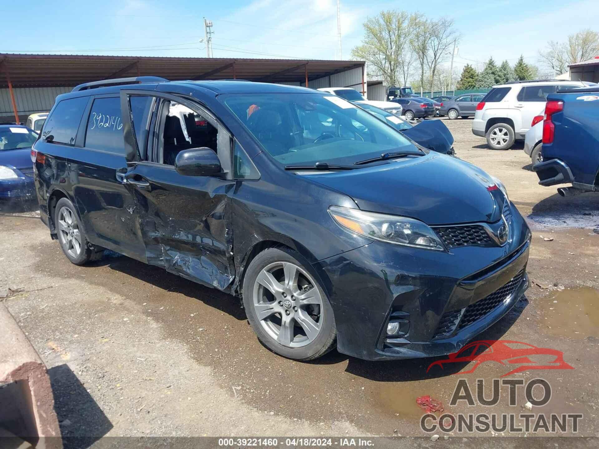 TOYOTA SIENNA 2018 - 5TDXZ3DC7JS949294