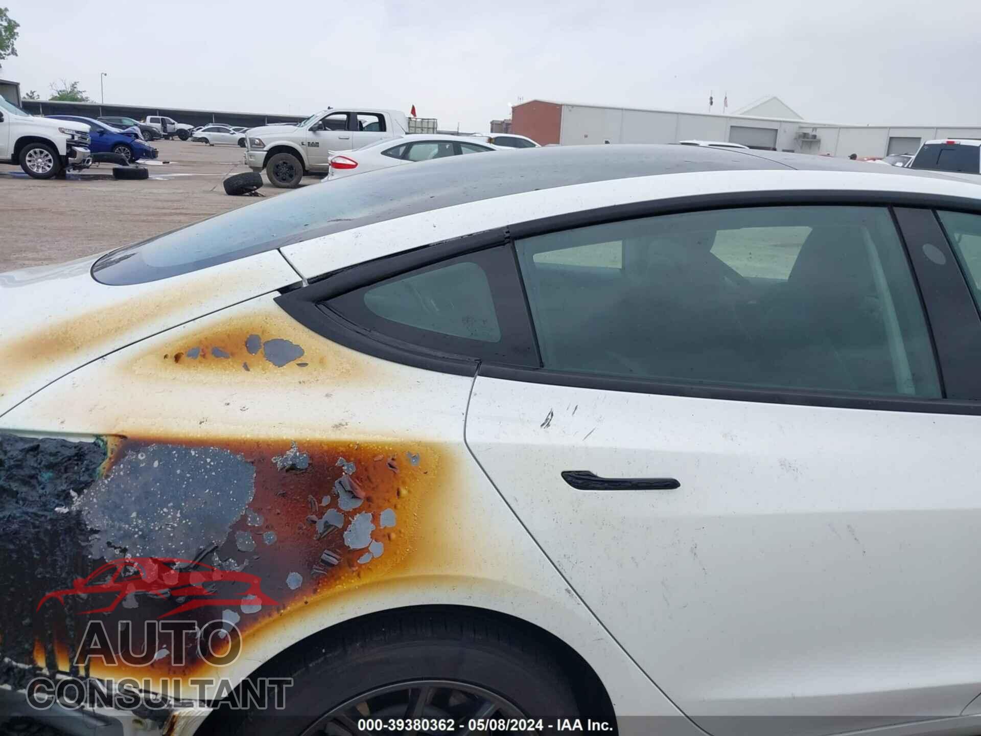 TESLA MODEL 3 2023 - 5YJ3E1EA5PF483339