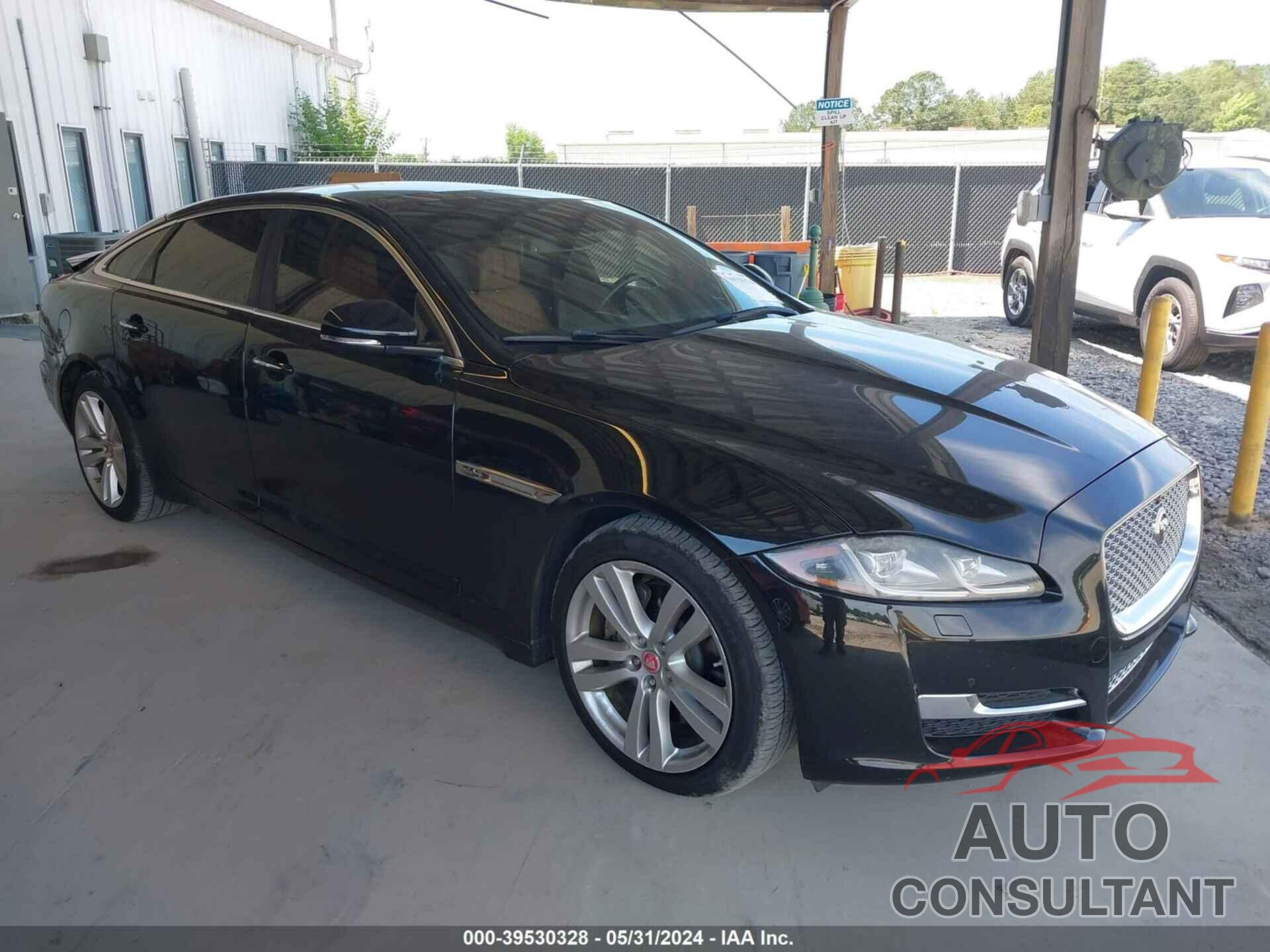 JAGUAR XJ 2016 - SAJWA2G78G8V94162