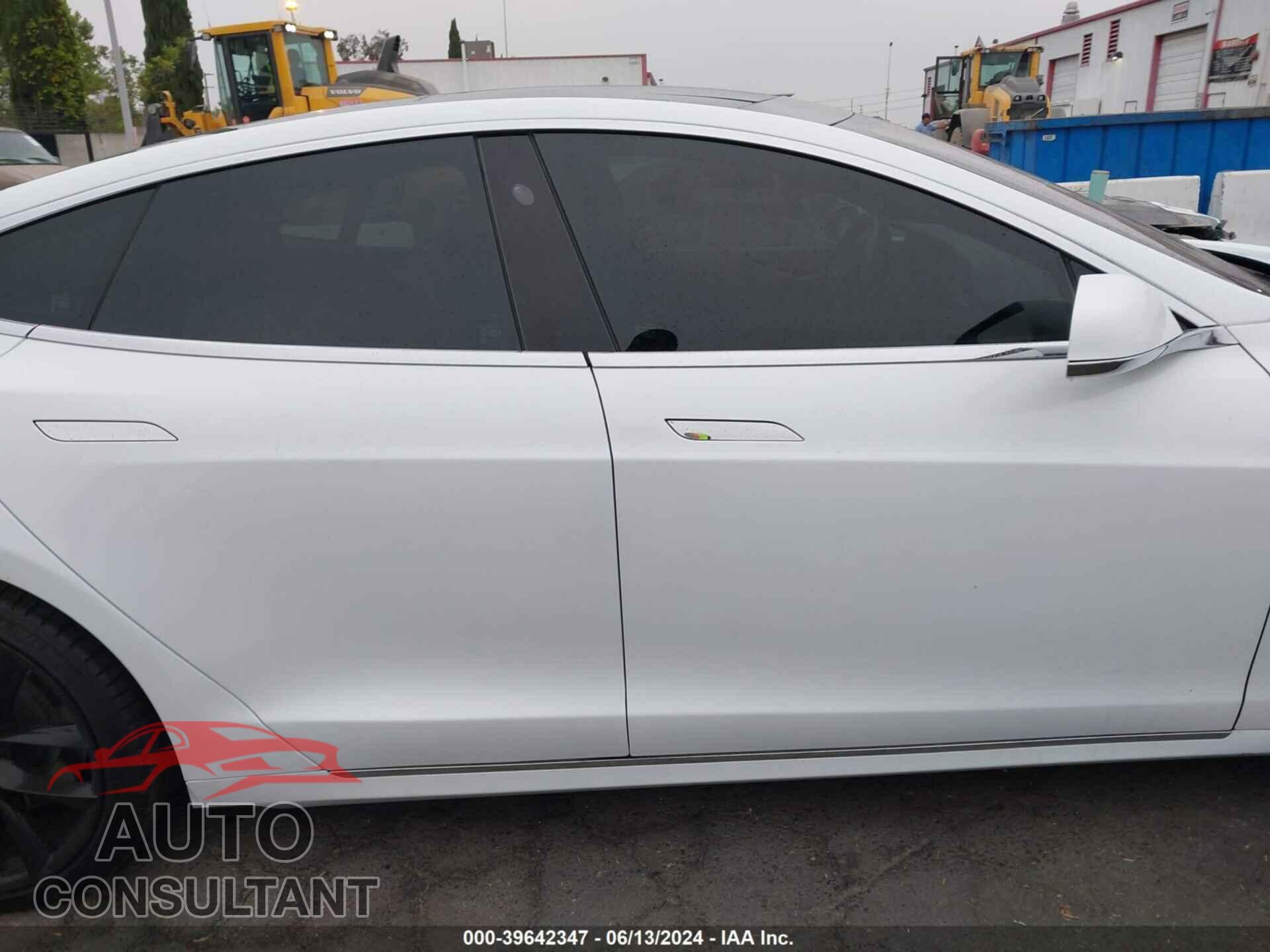 TESLA MODEL S 2018 - 5YJSA1E27JF285546