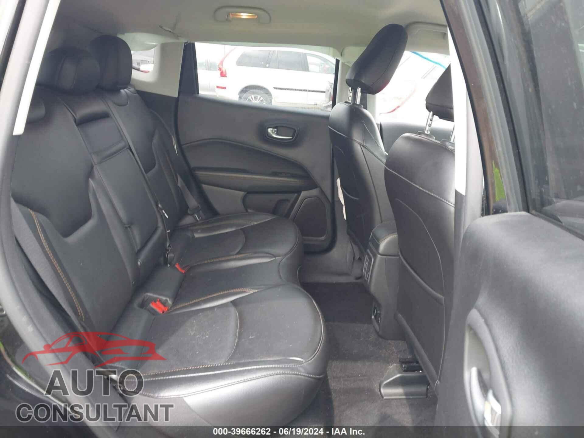 JEEP COMPASS 2019 - 3C4NJDCB3KT679372