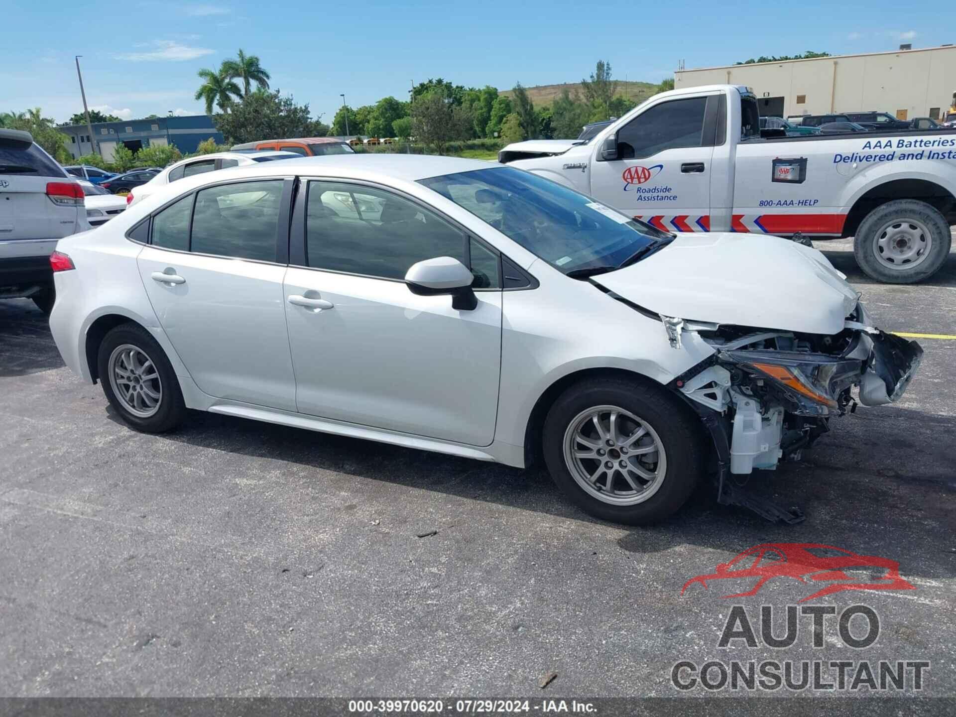 TOYOTA COROLLA 2022 - JTDEAMDE7N3008182