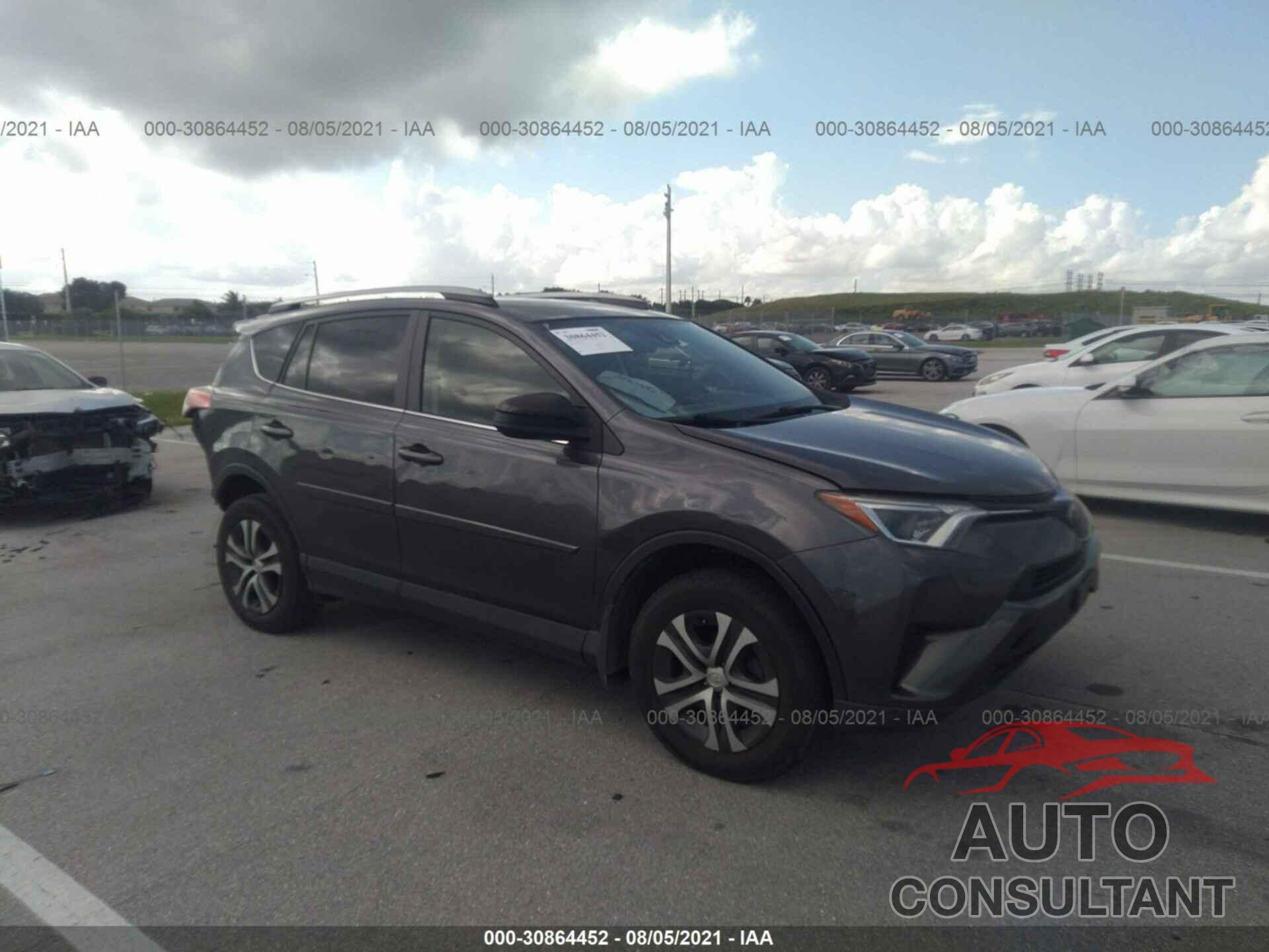 TOYOTA RAV4 2018 - JTMBFREV3JJ234547