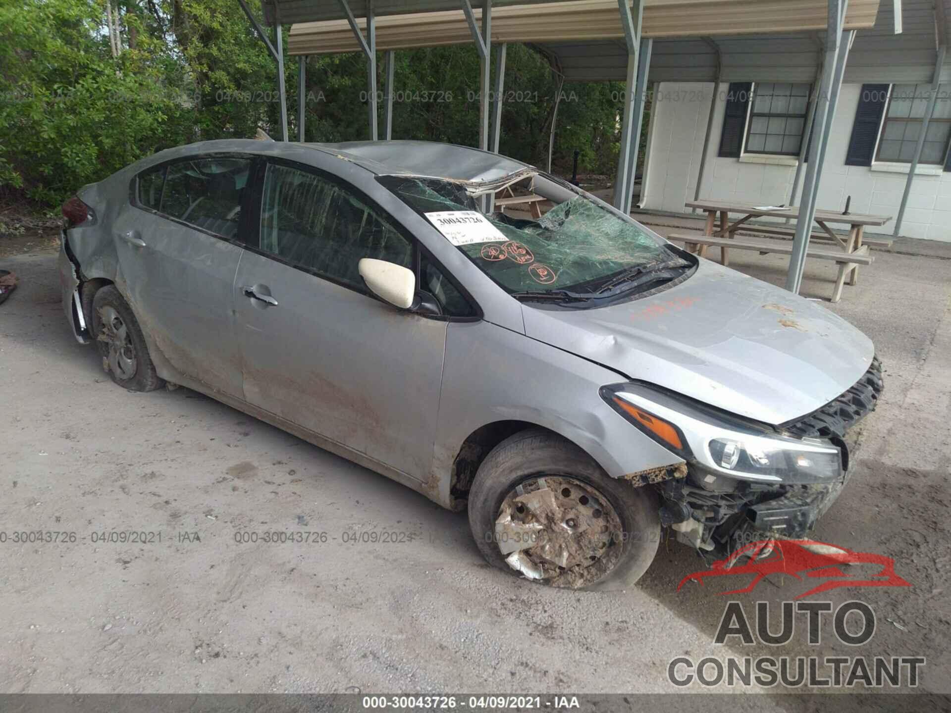KIA FORTE 2018 - 3KPFK4A73JE195933
