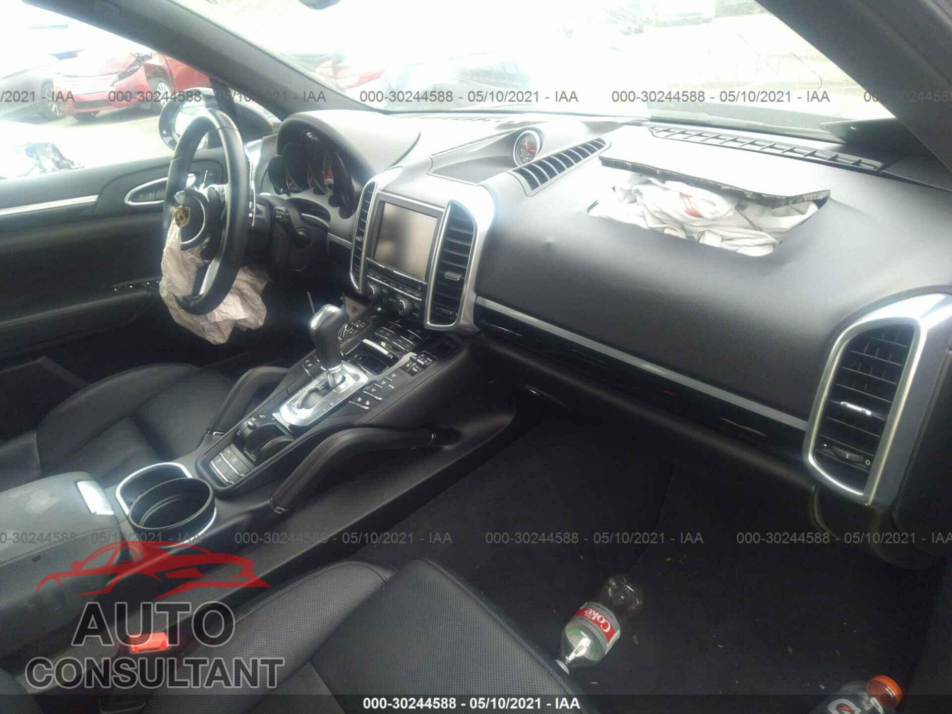 PORSCHE CAYENNE 2016 - WP1AB2A27GLA93780
