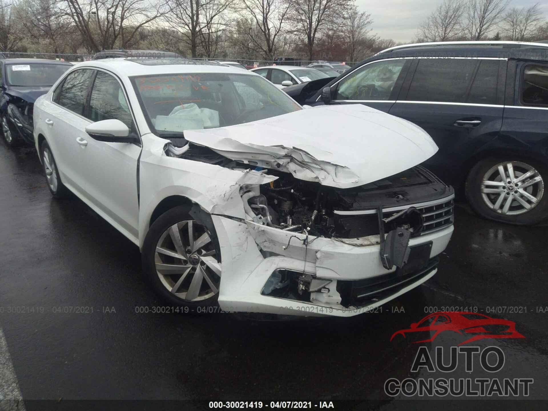 VOLKSWAGEN PASSAT 2018 - 1VWBA7A38JC026737