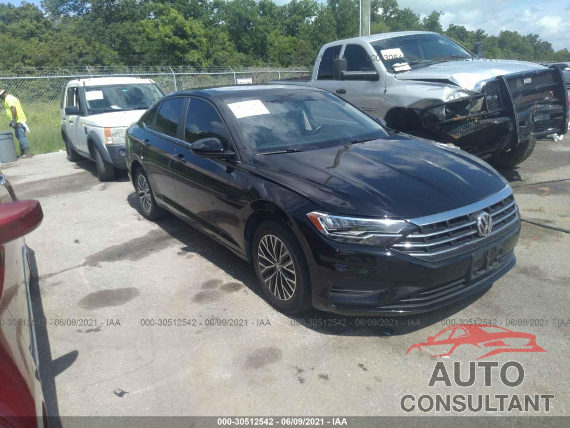 VOLKSWAGEN JETTA 2019 - 3VWC57BUXKM100174