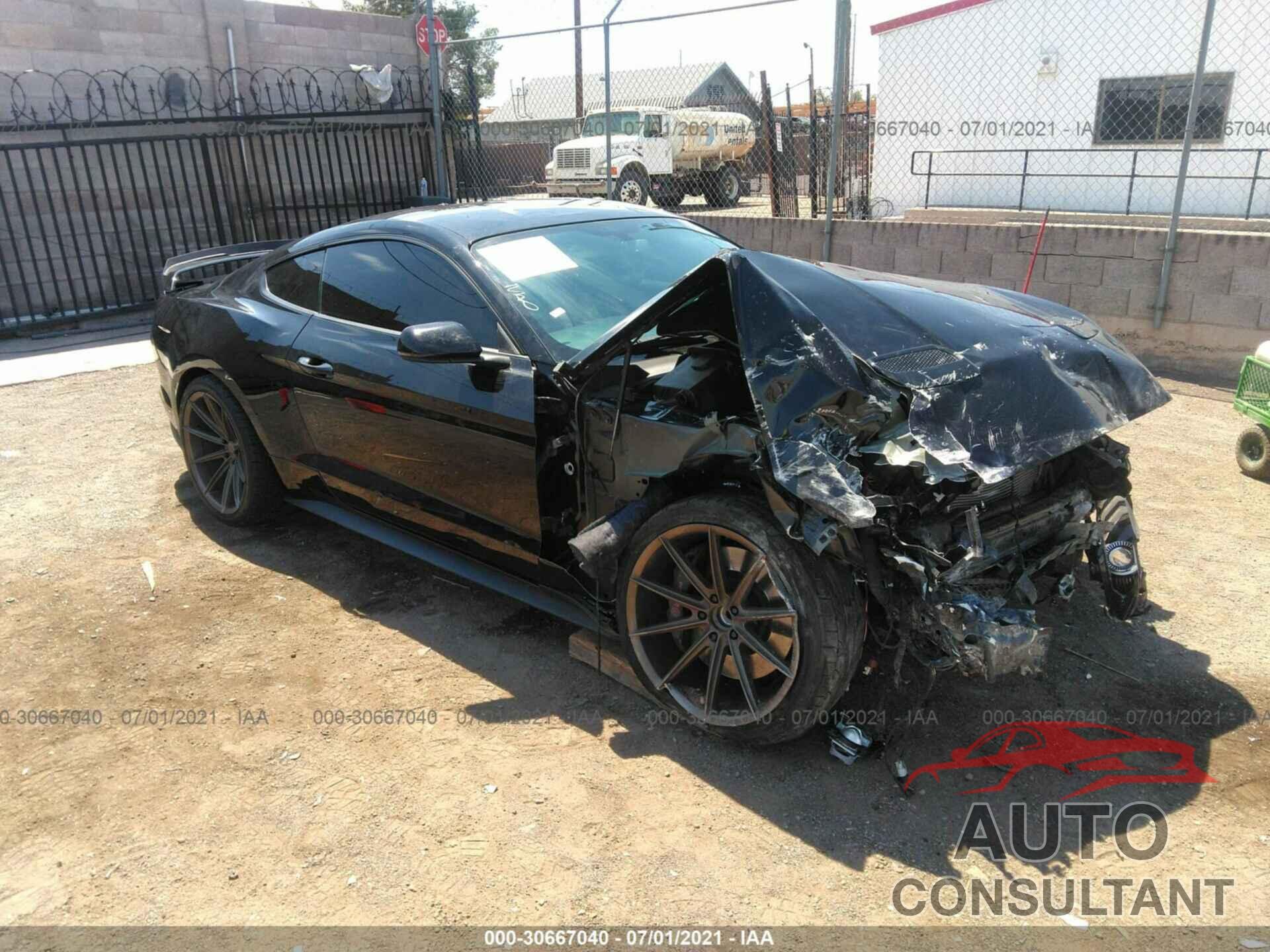 FORD MUSTANG 2018 - 1FA6P8CF7J5105116