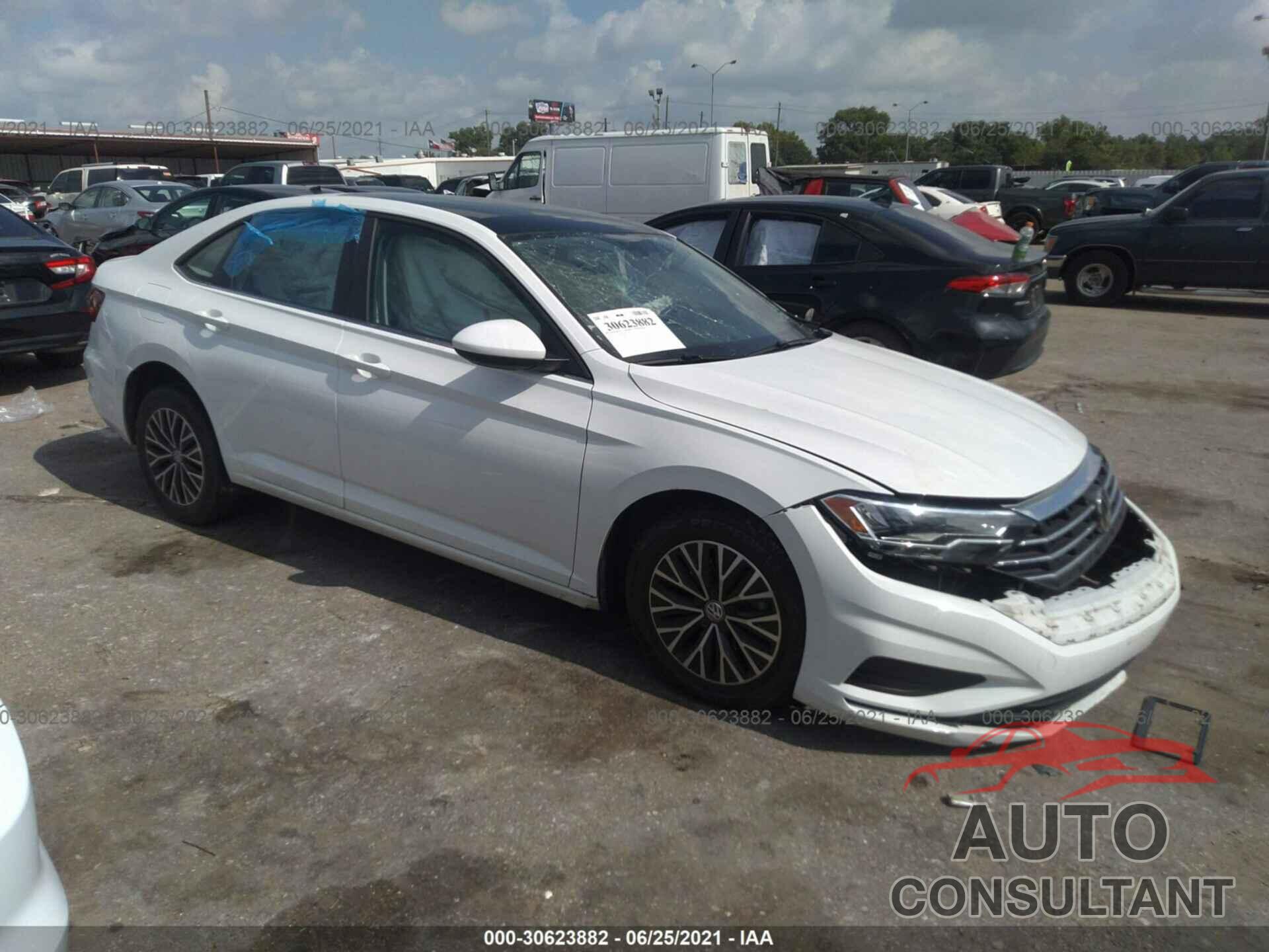 VOLKSWAGEN JETTA 2019 - 3VWC57BU3KM153492