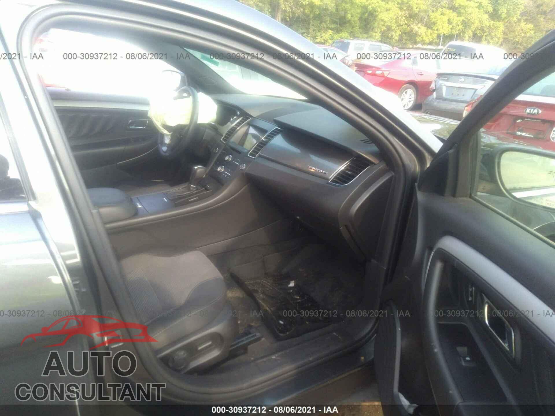 FORD TAURUS 2016 - 1FAHP2E86GG156415