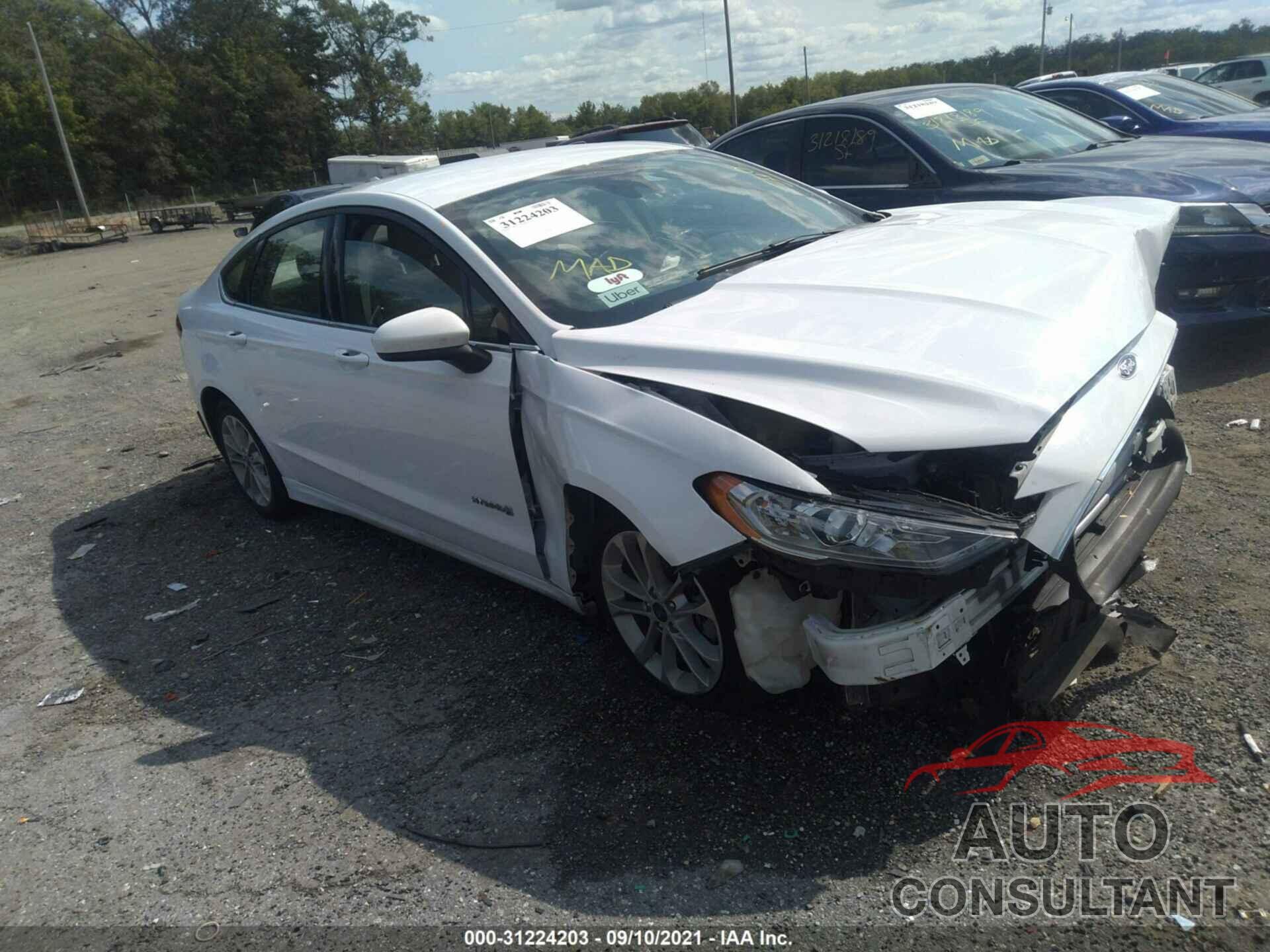 FORD FUSION HYBRID 2019 - 3FA6P0LU5KR188138