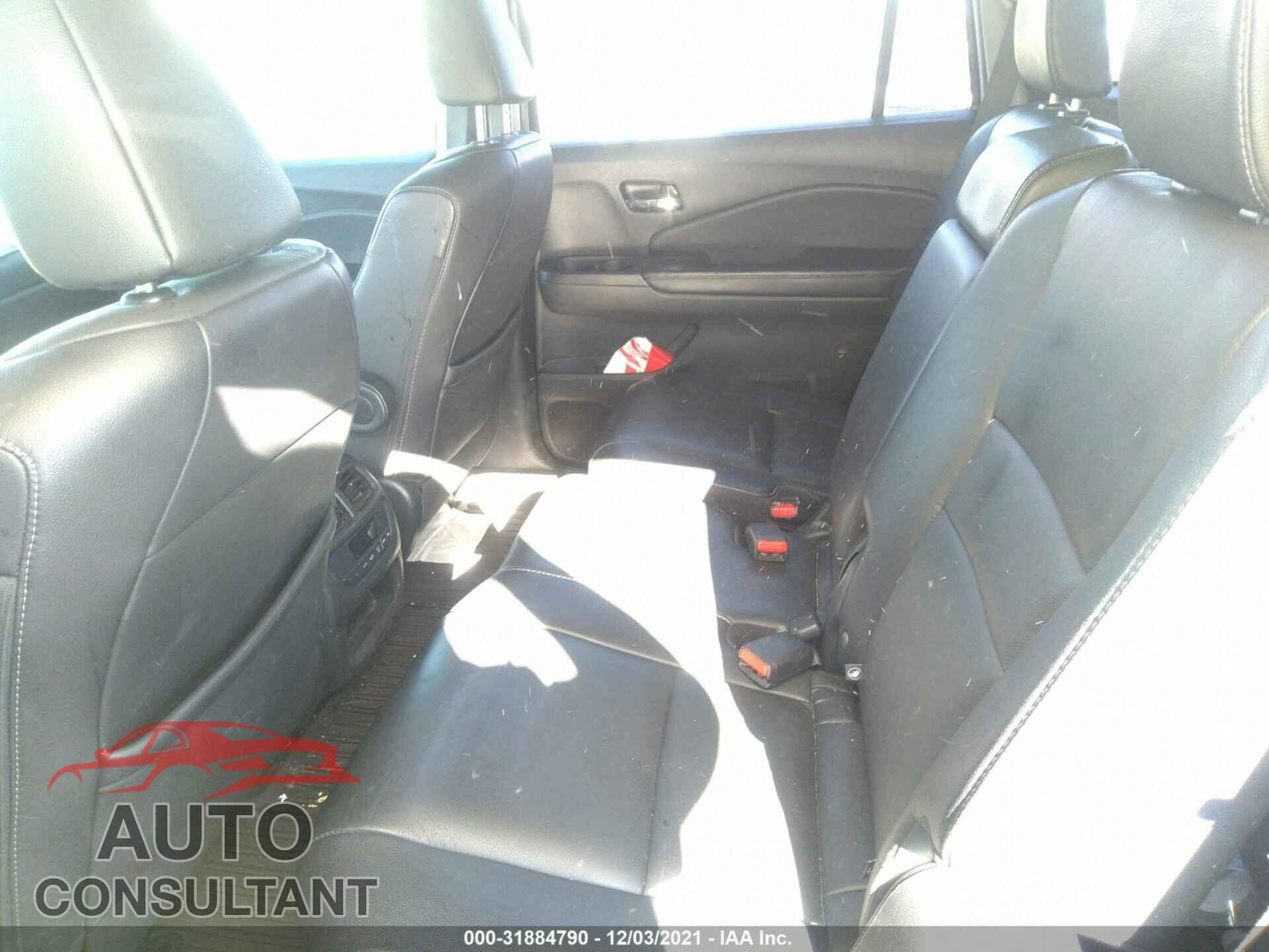 HONDA PILOT 2017 - 5FNYF5H75HB016885