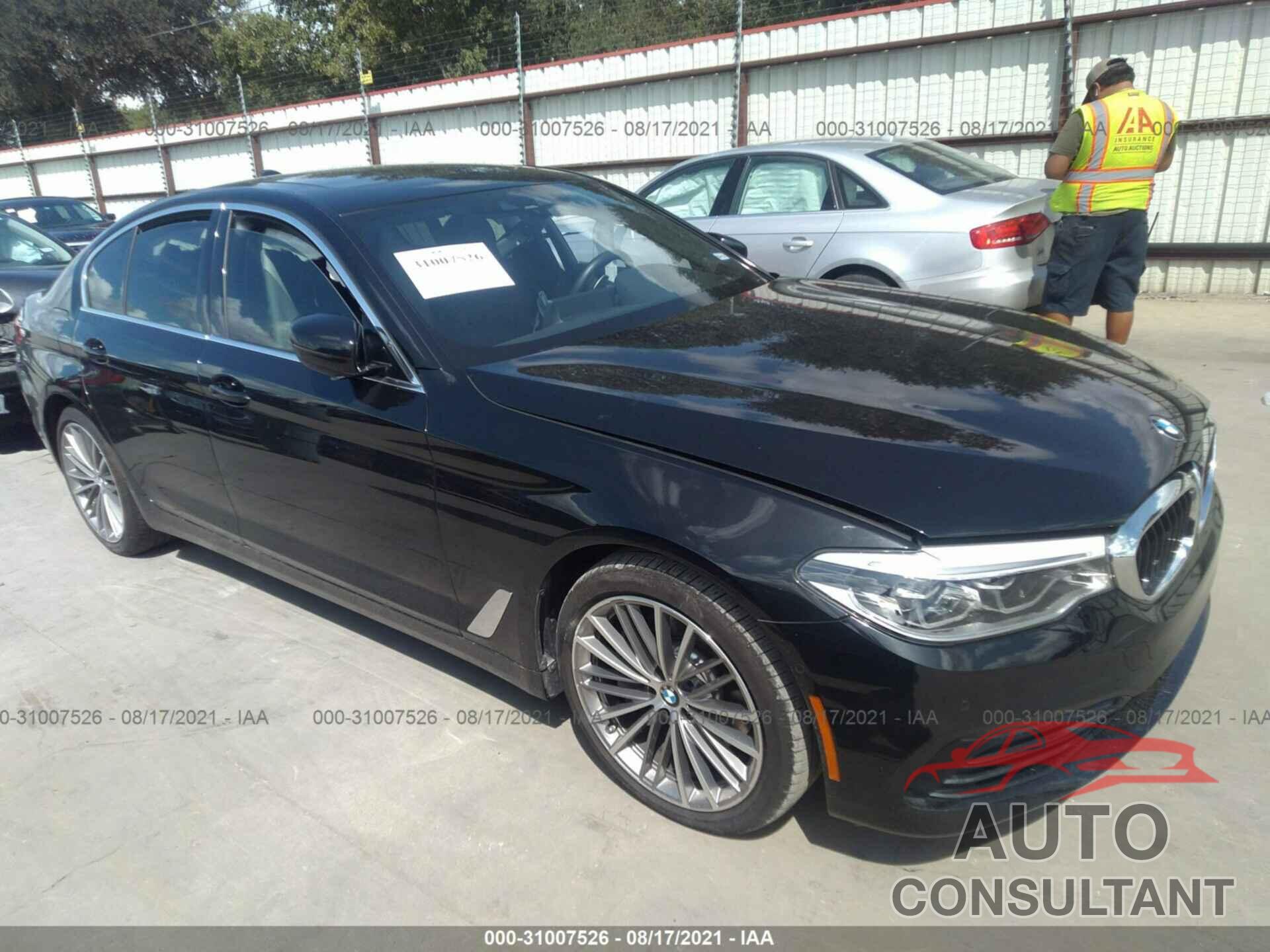 BMW 5 SERIES 2019 - WBAJE5C51KG919426