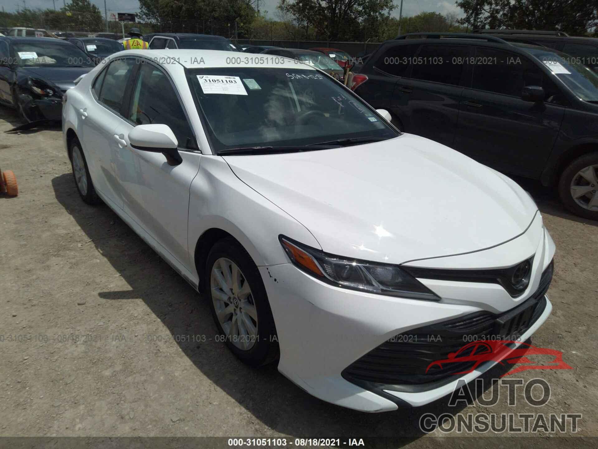 TOYOTA CAMRY 2020 - 4T1C11AK7LU926596