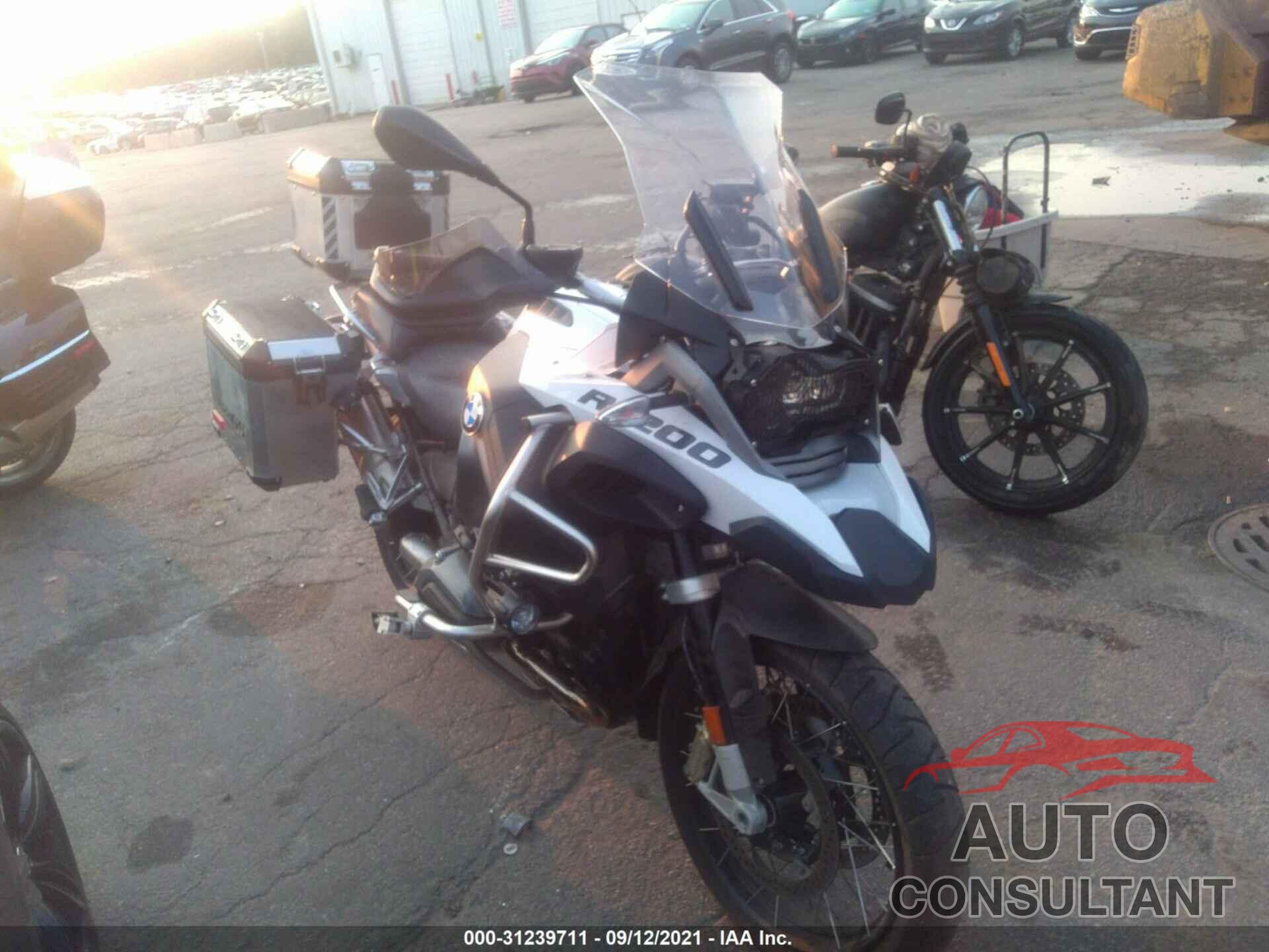 BMW R1200 2018 - WB10A1203JZ968040