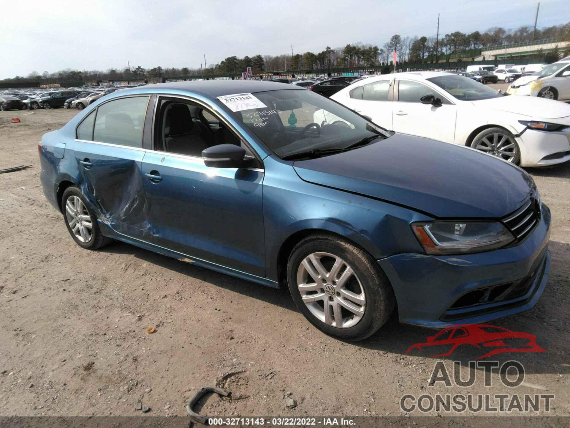 VOLKSWAGEN JETTA 2017 - 3VW2B7AJ3HM255704