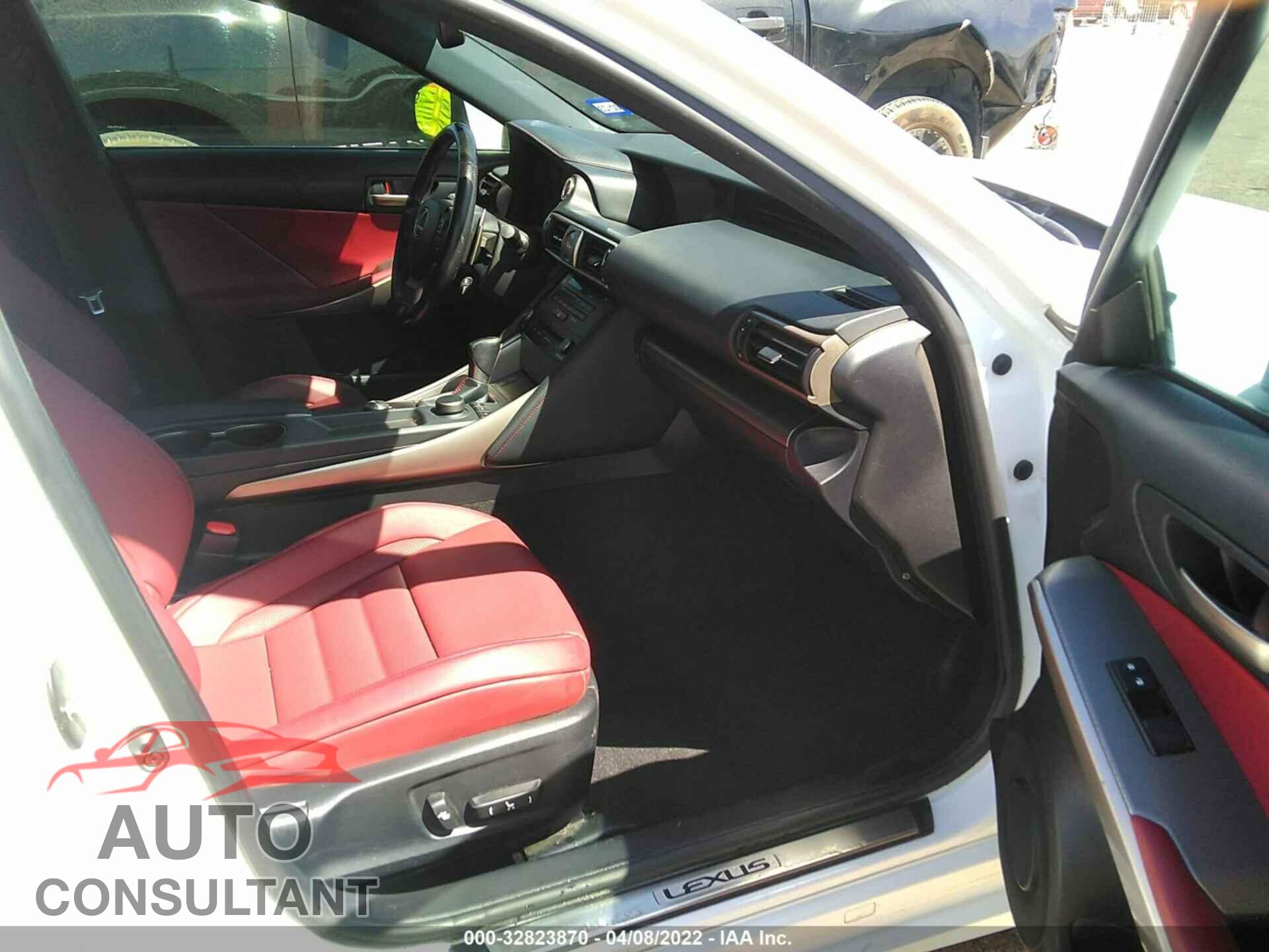 LEXUS IS 2017 - JTHBA1D29H5060976