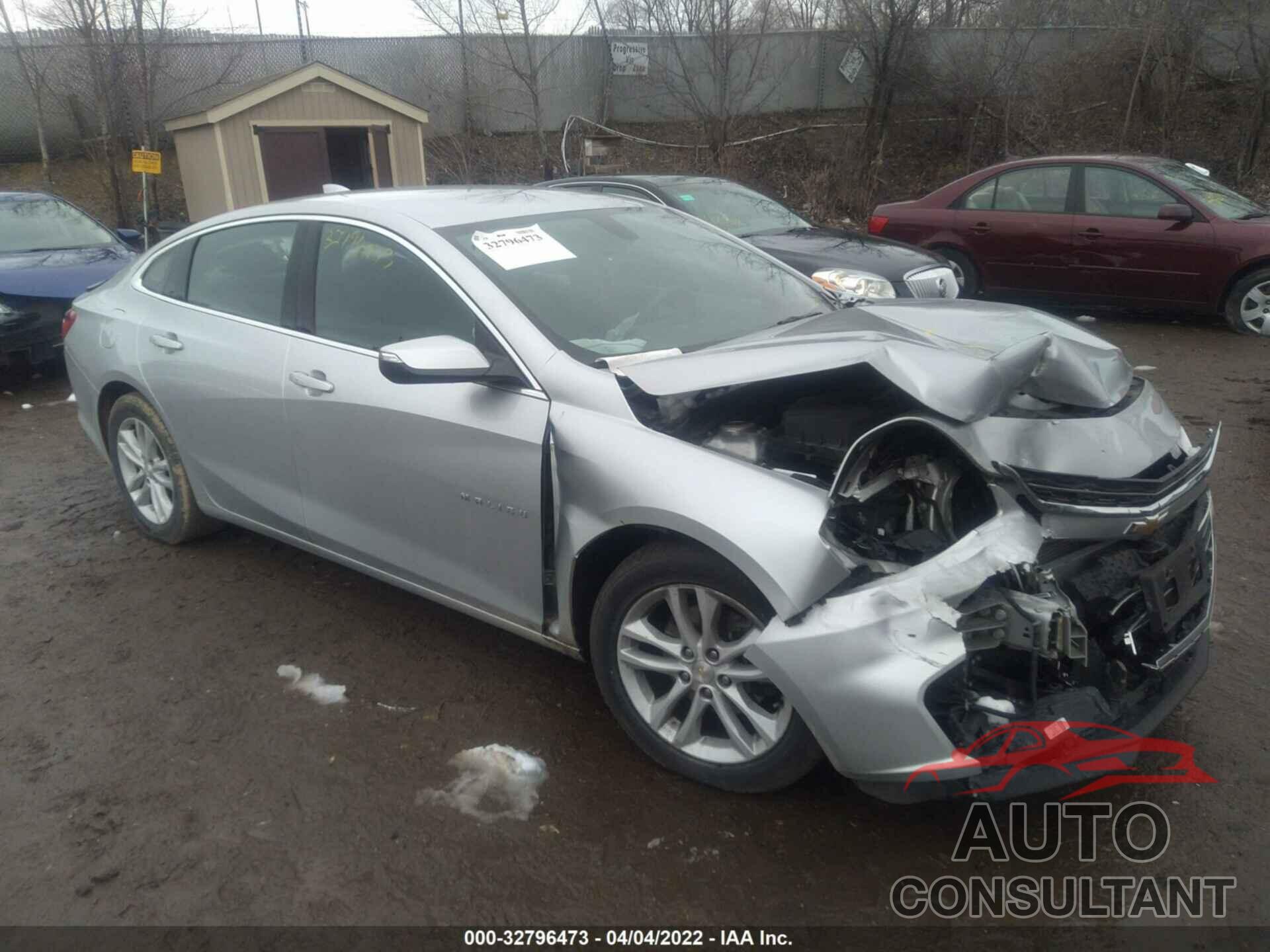 CHEVROLET MALIBU 2018 - 1G1ZD5ST1JF247941