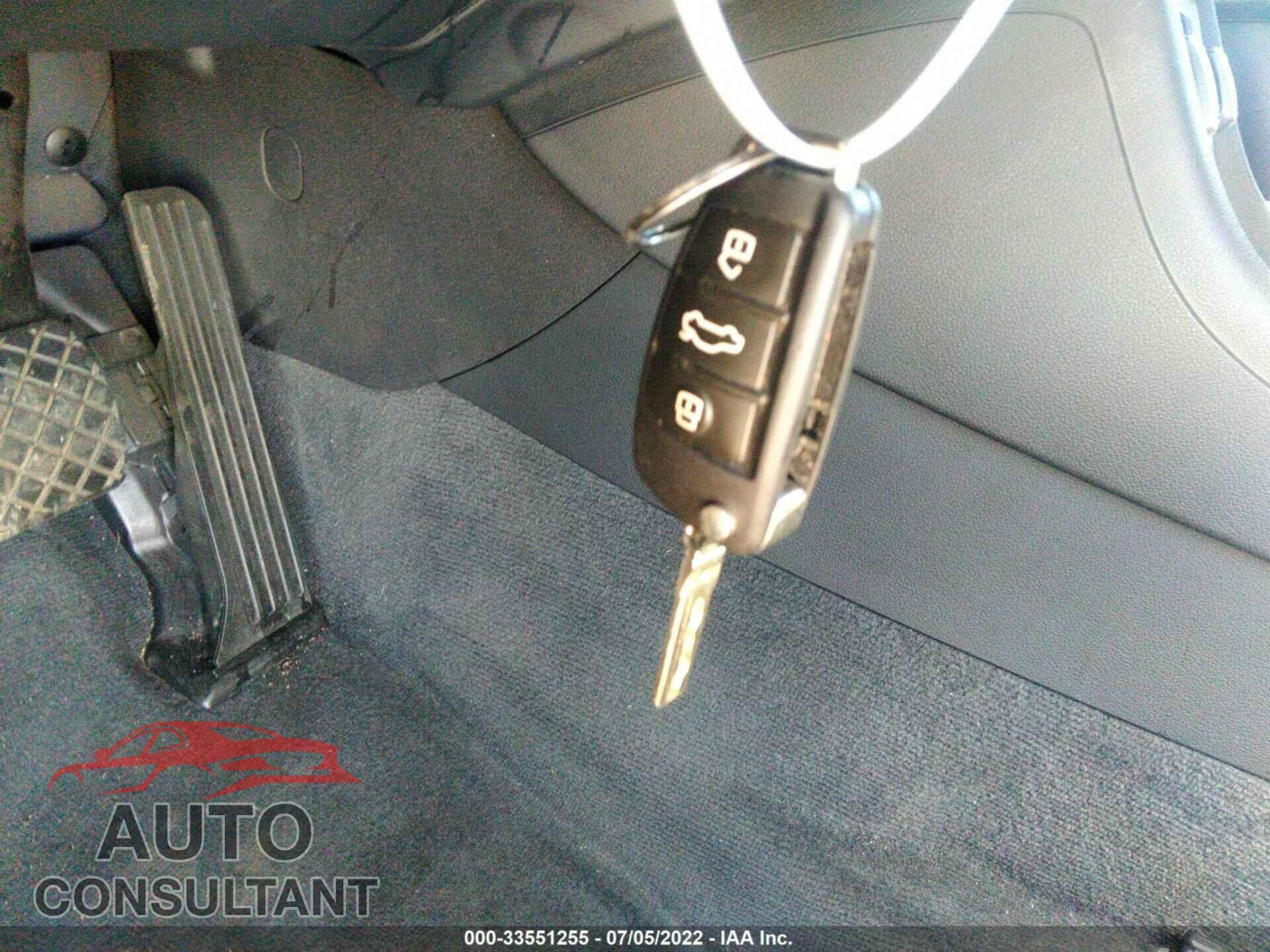 AUDI Q3 2017 - WA1BCCFS6HR009751