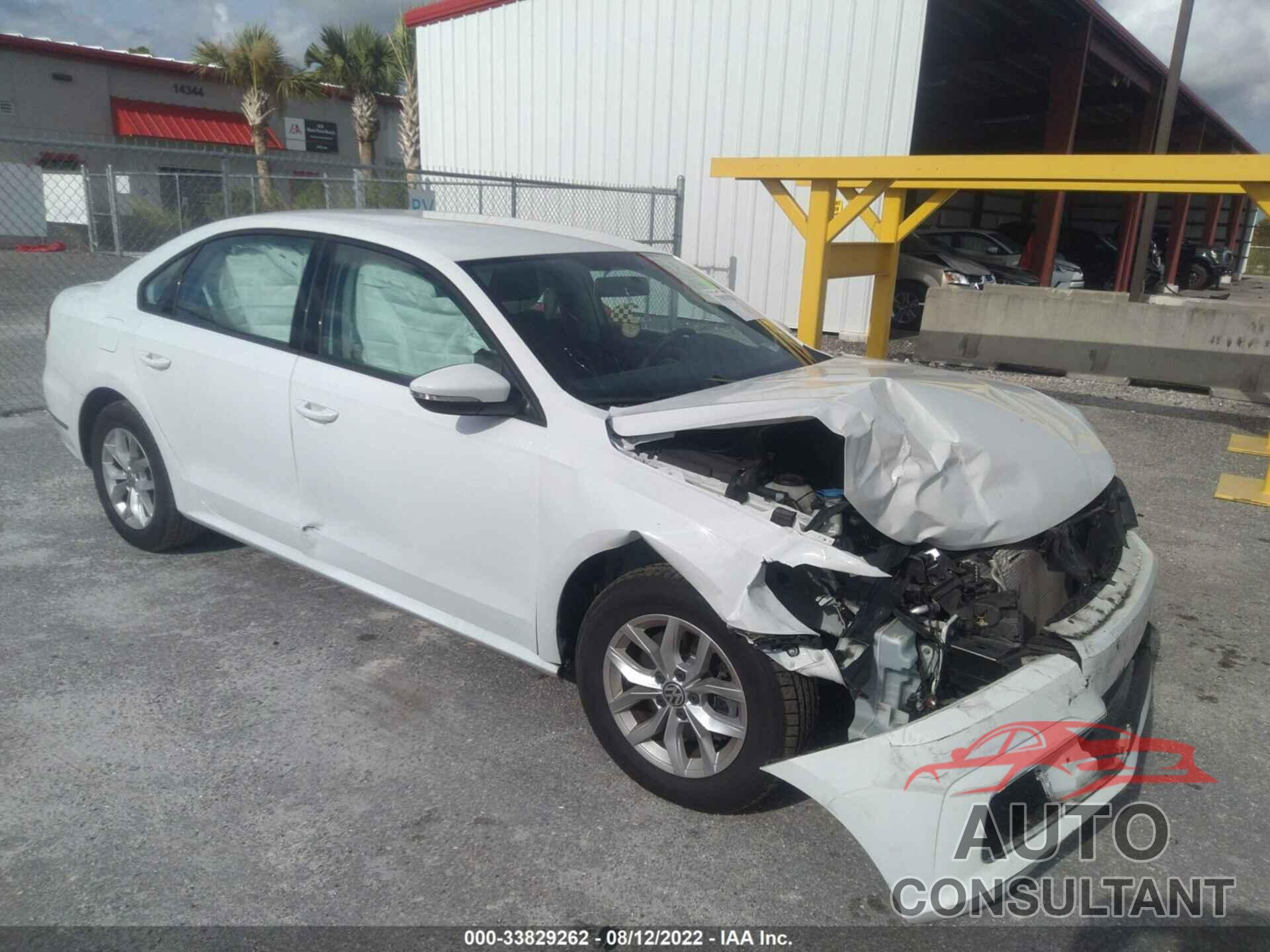 VOLKSWAGEN PASSAT 2018 - 1VWAA7A31JC001514