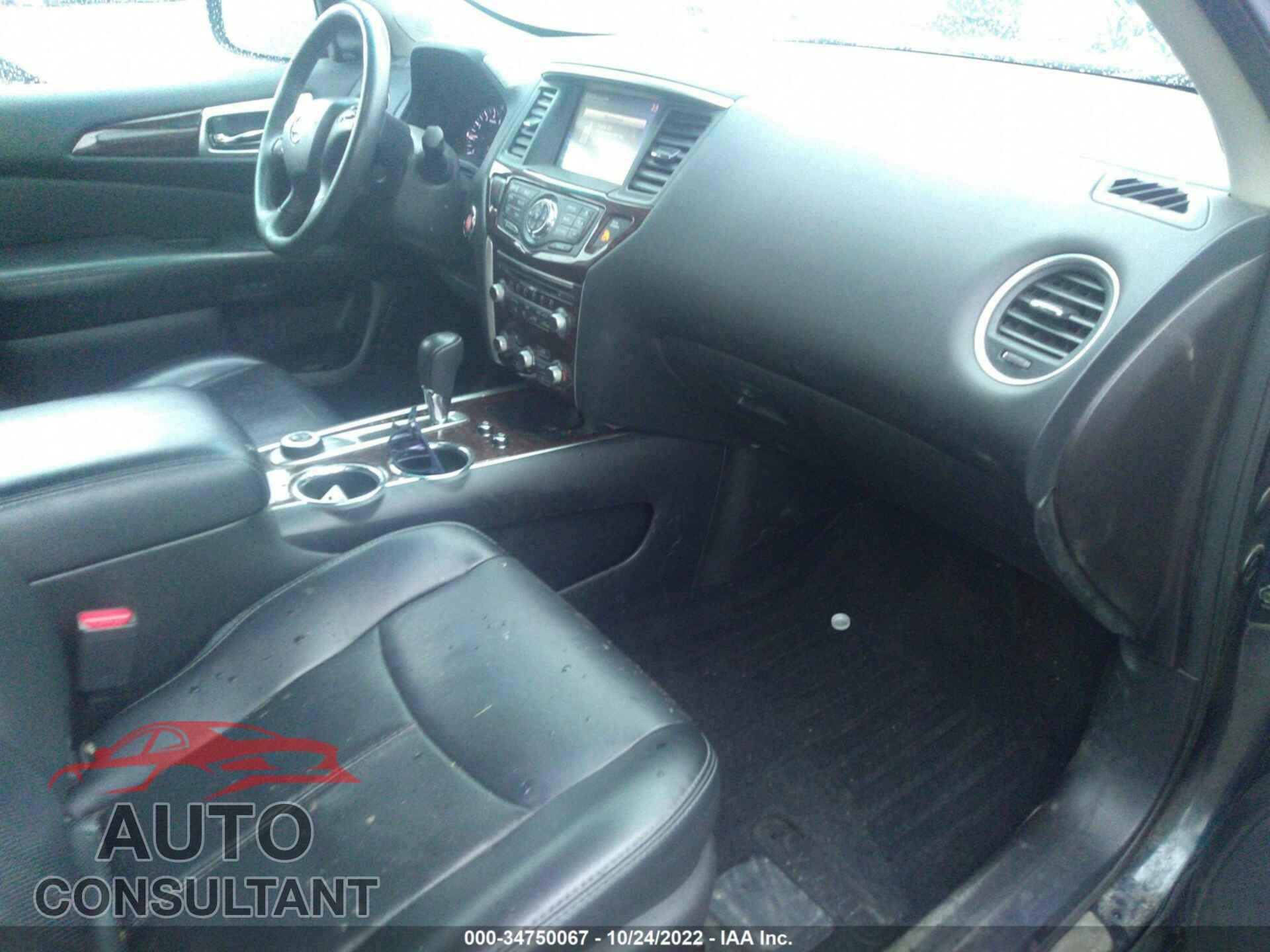 NISSAN PATHFINDER 2016 - 5N1AR2MM7GC609089