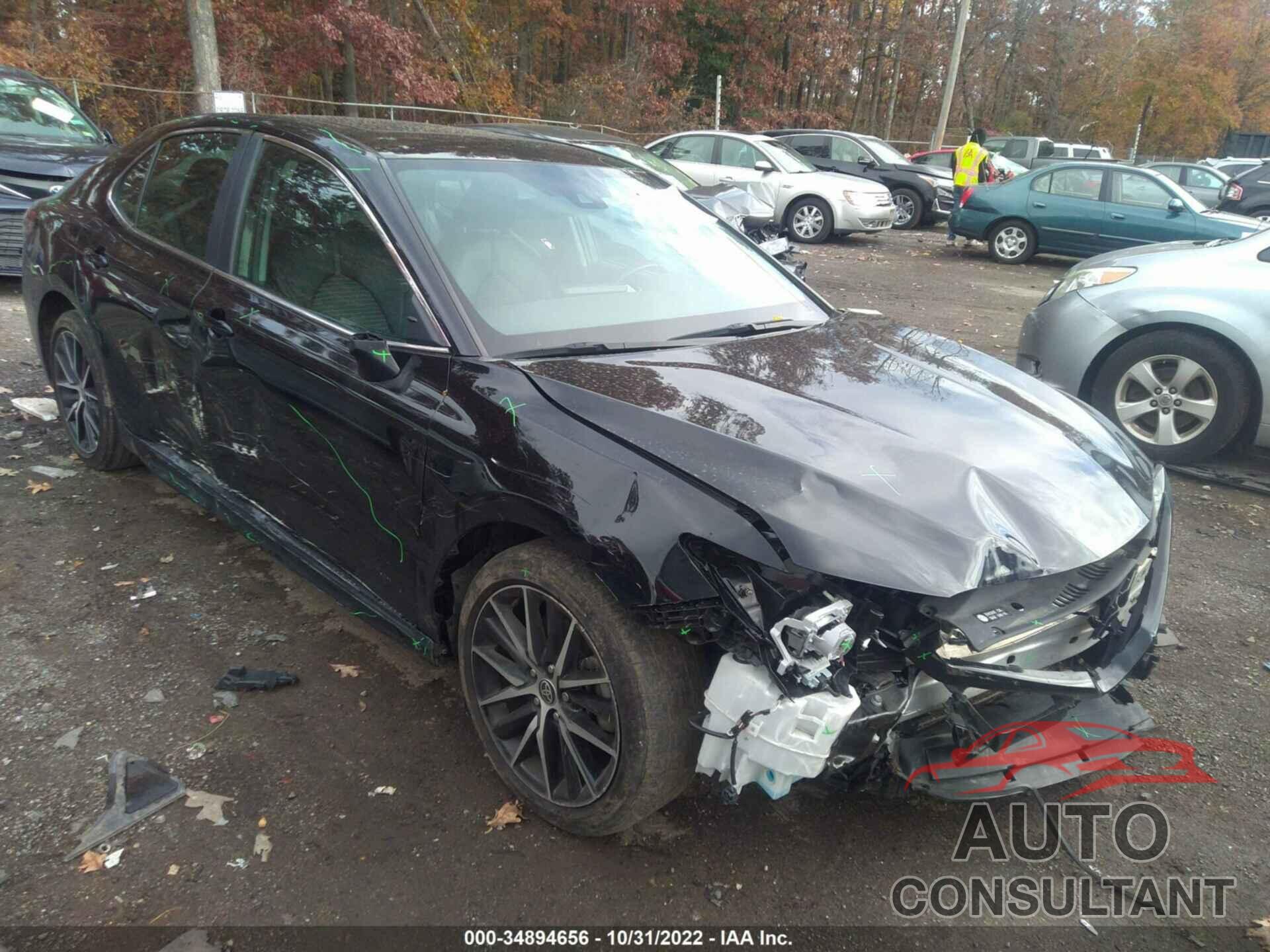 TOYOTA CAMRY 2021 - 4T1G11AKXMU564671