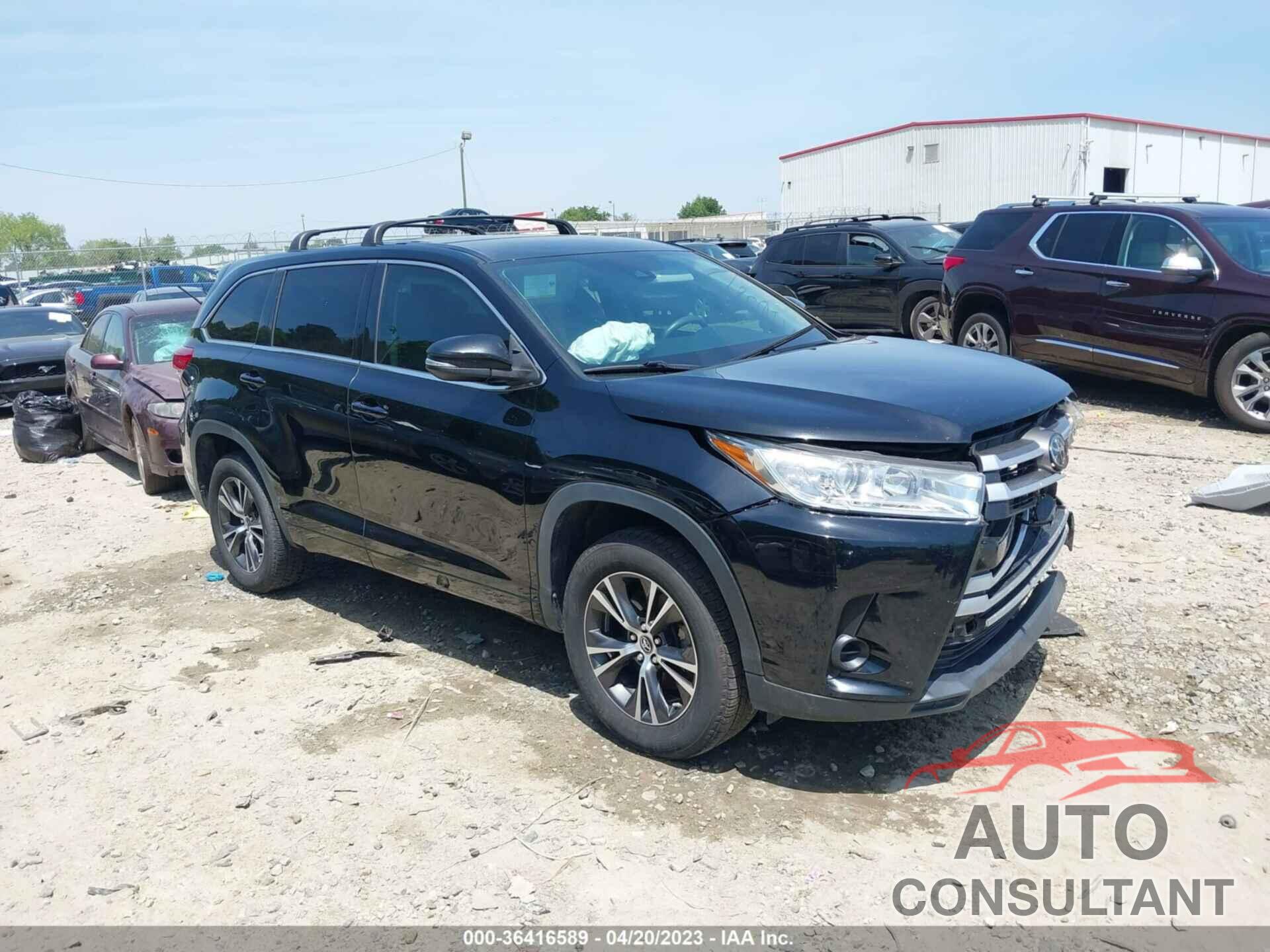 TOYOTA HIGHLANDER 2018 - 5TDZZRFH3JS239085