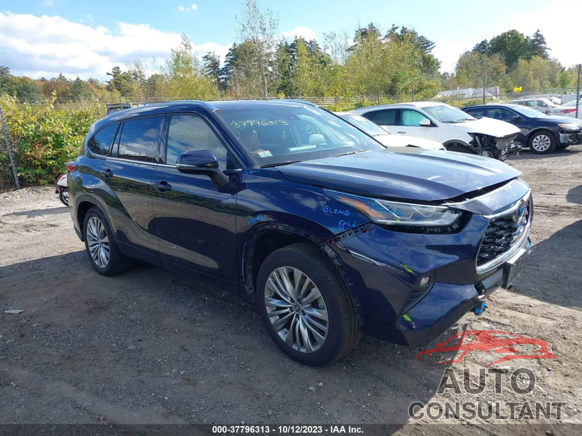 TOYOTA HIGHLANDER 2022 - 5TDFZRBHXNS213985