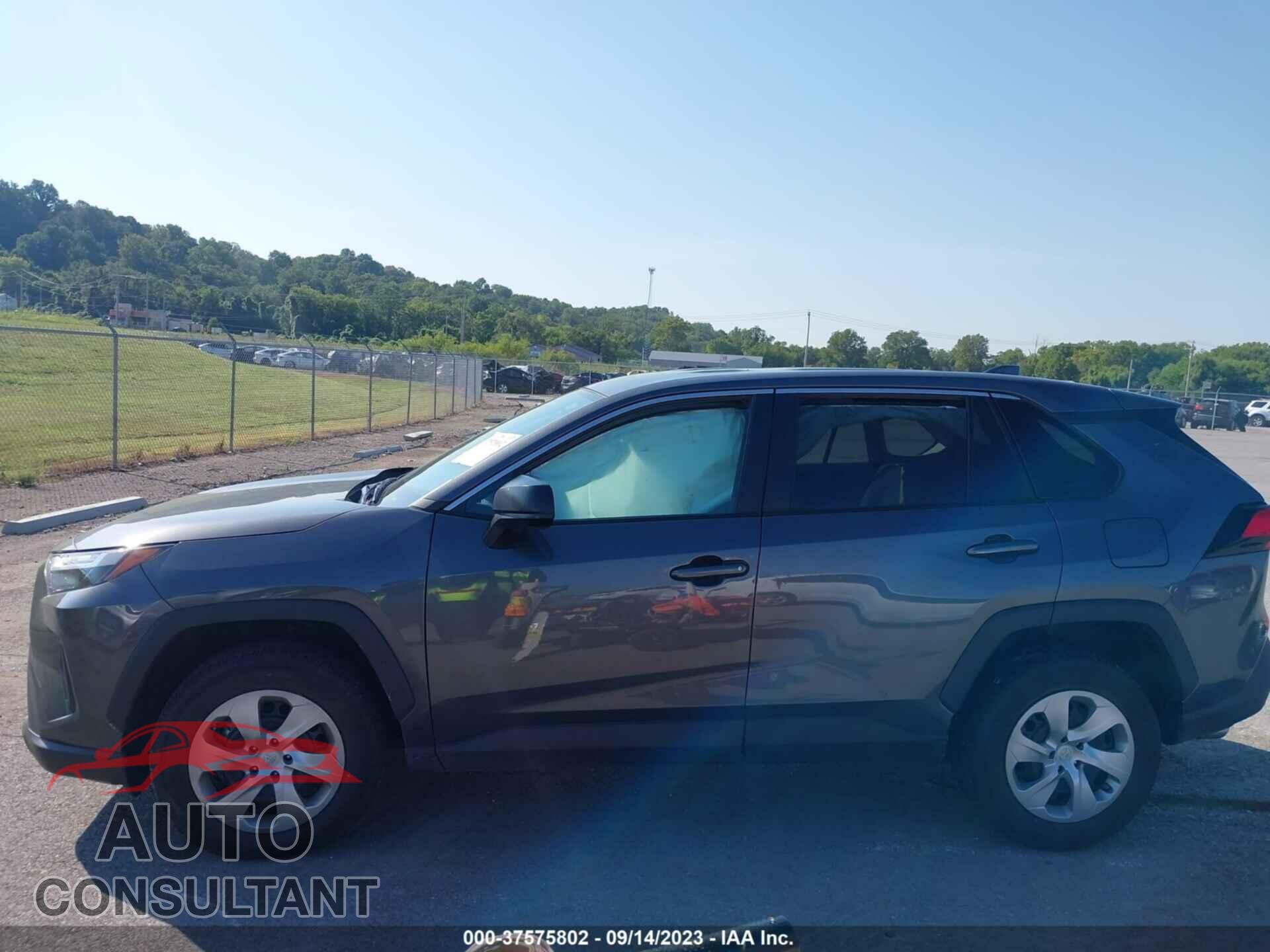 TOYOTA RAV4 2023 - 2T3F1RFV5PC333896