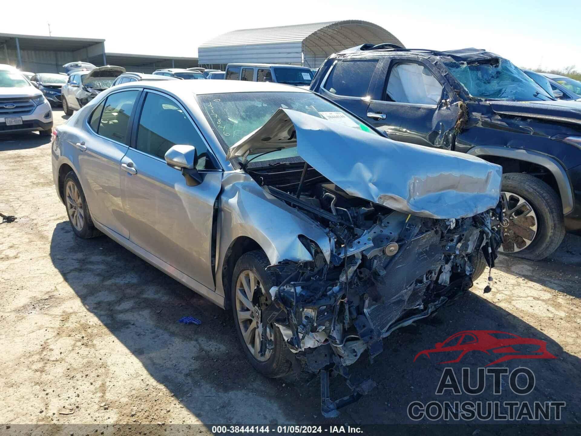 TOYOTA CAMRY 2018 - JTNB11HK7J3010506