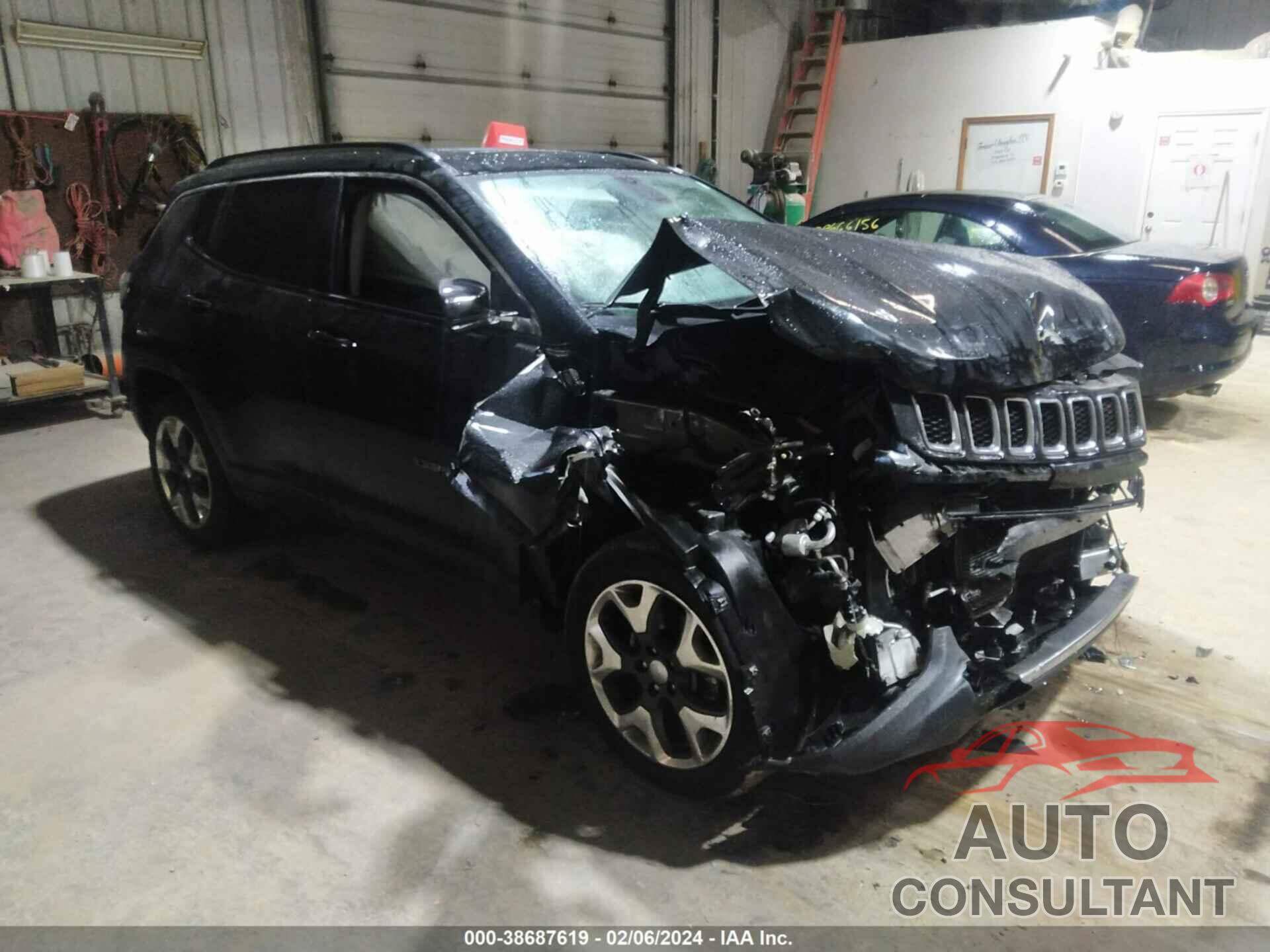 JEEP COMPASS 2018 - 3C4NJDCB3JT131922