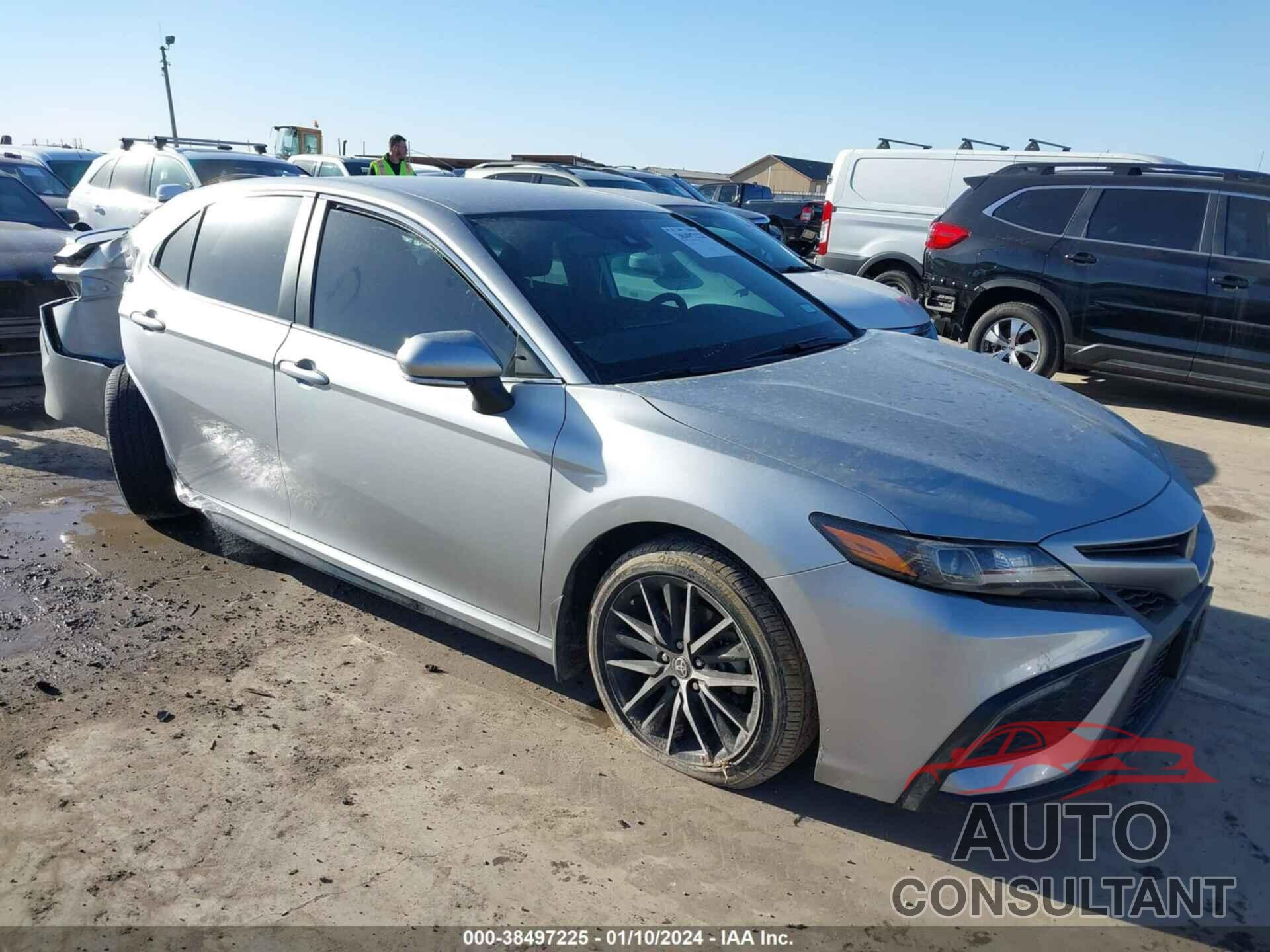 TOYOTA CAMRY 2022 - 4T1G11AK0NU049745