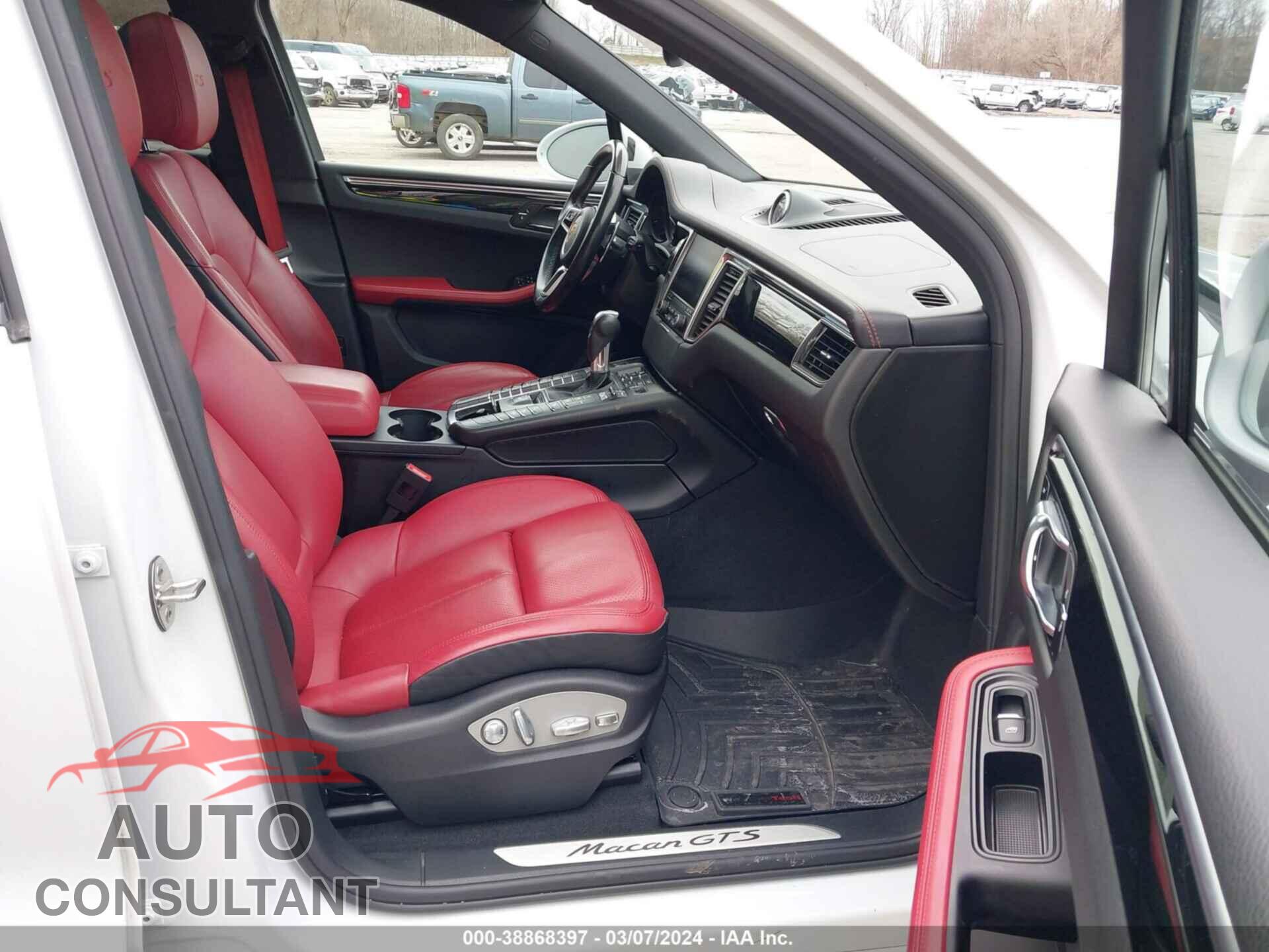 PORSCHE MACAN 2017 - WP1AG2A59HLB56732