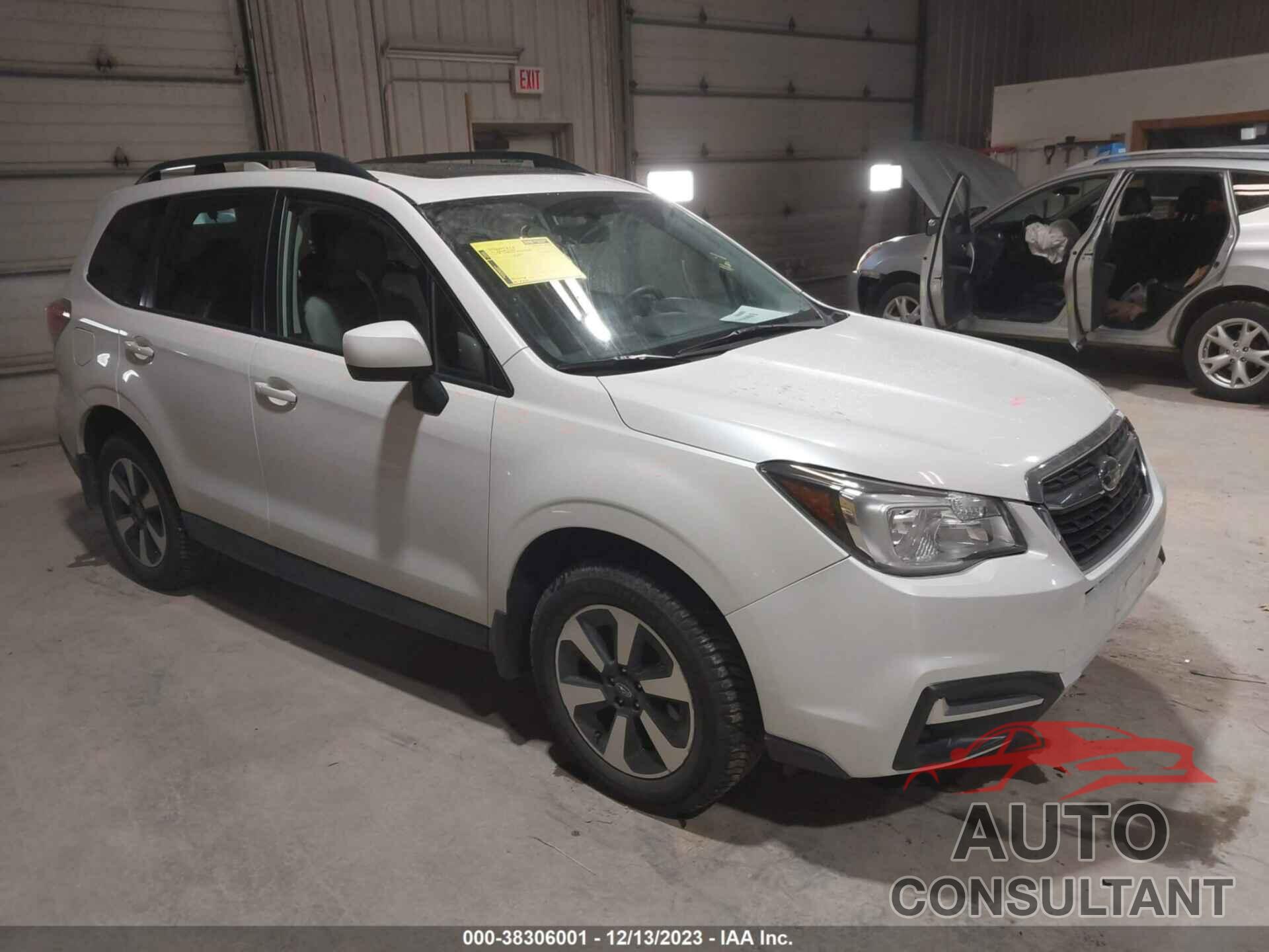 SUBARU FORESTER 2018 - JF2SJAEC0JH453120