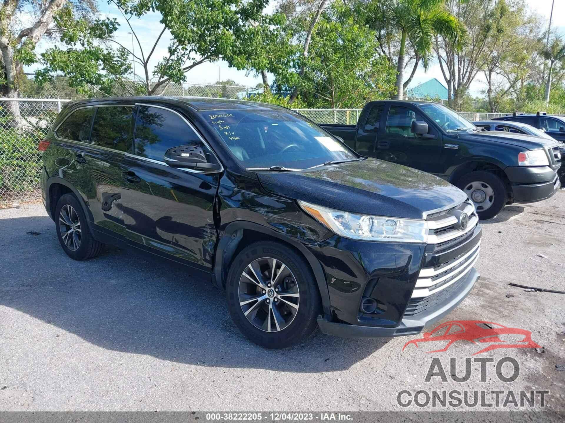 TOYOTA HIGHLANDER 2018 - 5TDZARFH6JS038580