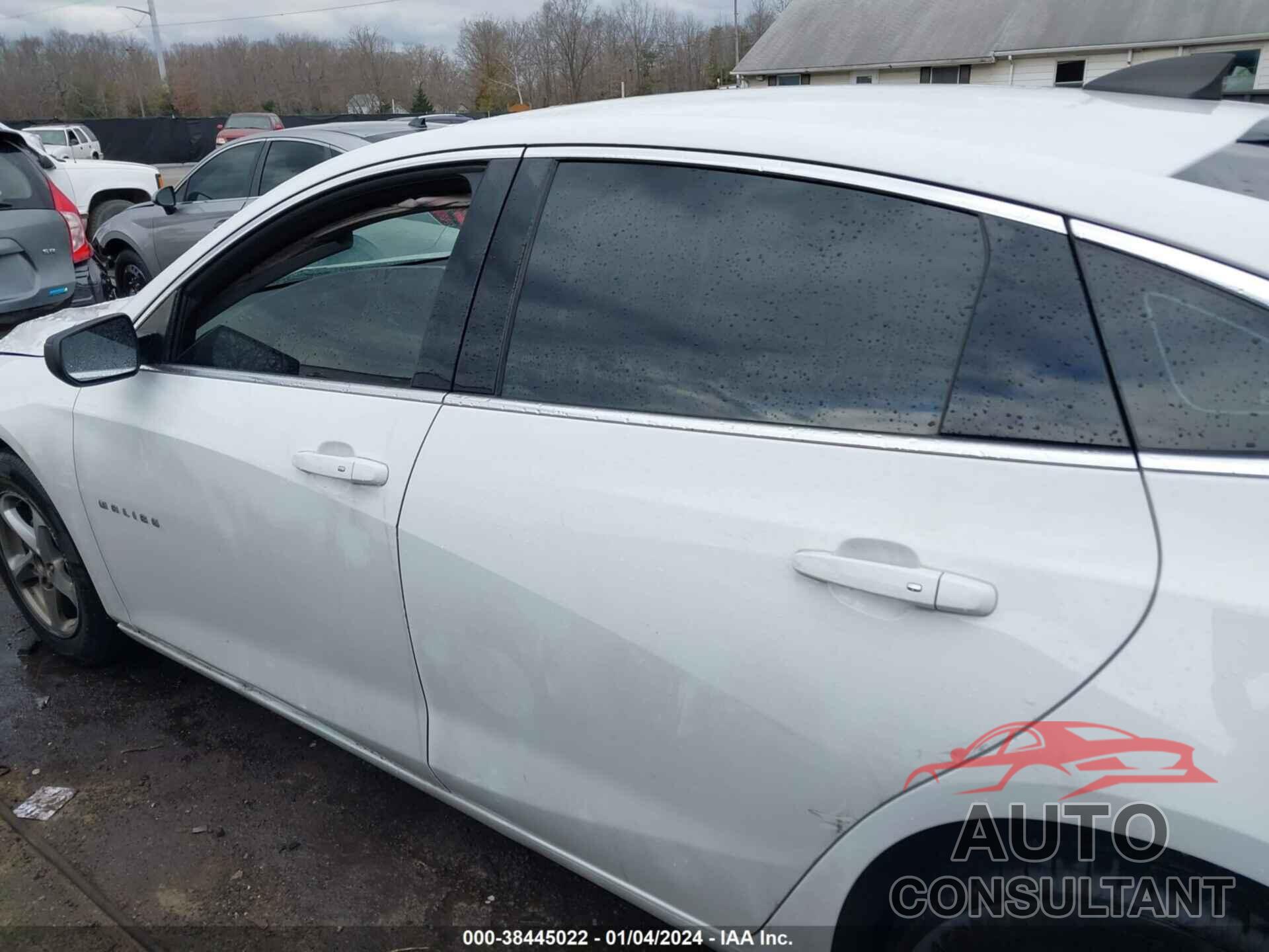 CHEVROLET MALIBU 2018 - 1G1ZB5ST5JF187247