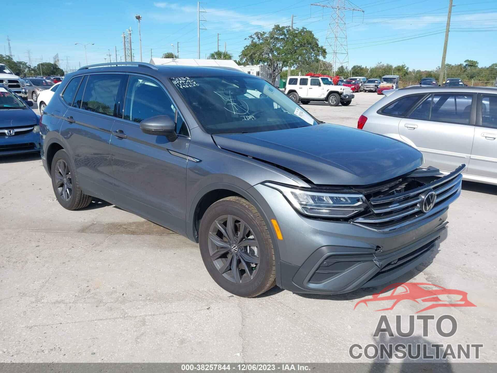 VOLKSWAGEN TIGUAN 2023 - 3VVNB7AX2PM061525