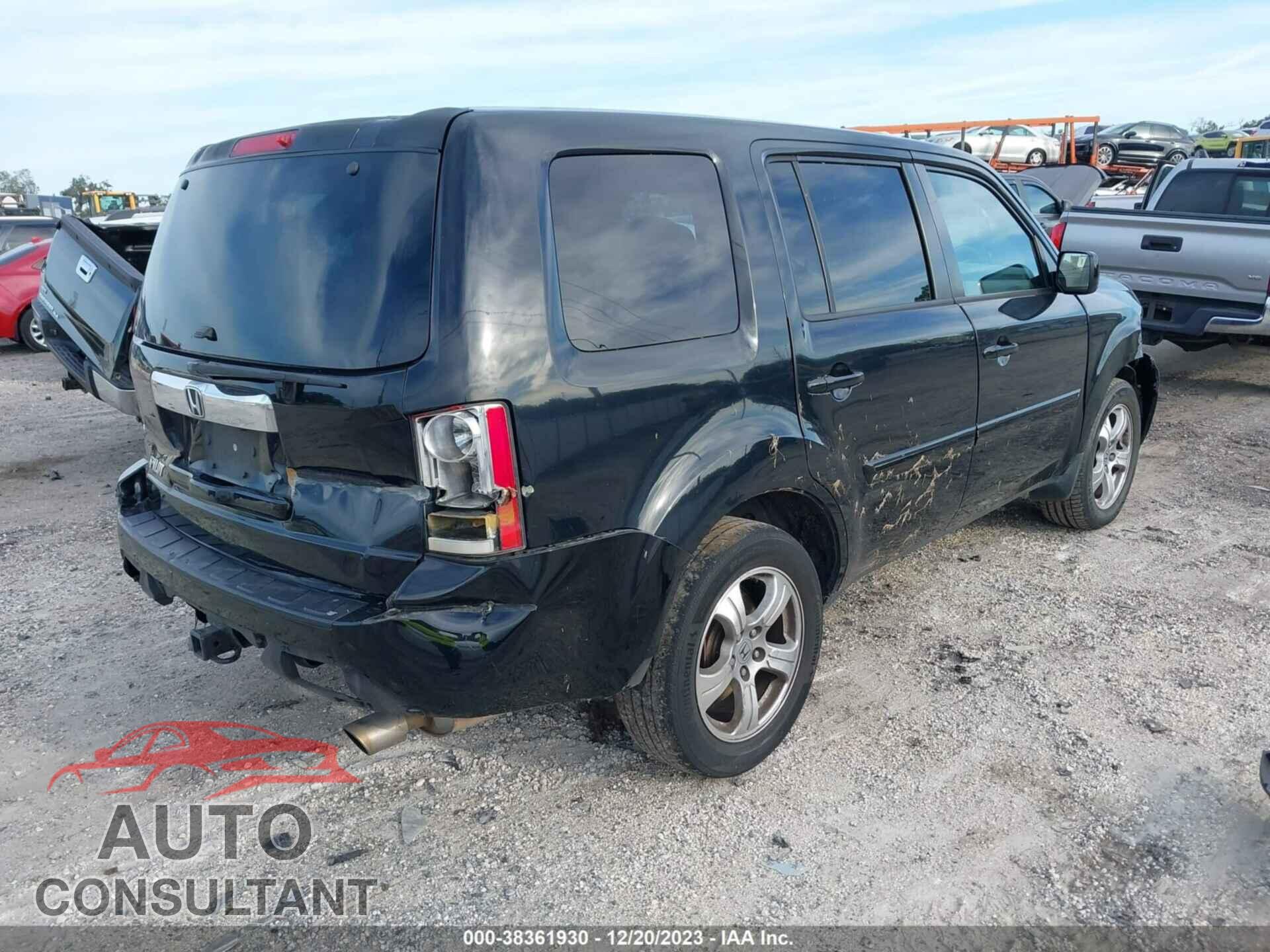 HONDA PILOT 2015 - 5FNYF3H55FB015932