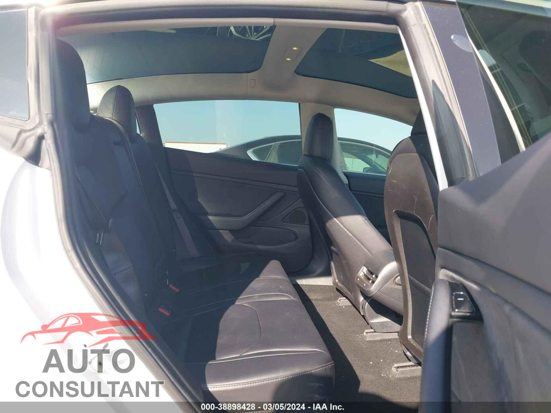 TESLA MODEL 3 2018 - 5YJ3E1EAXJF008177