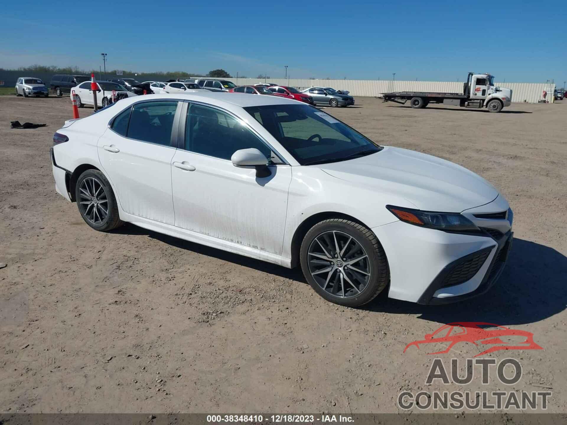 TOYOTA CAMRY 2022 - 4T1G11AK9NU047119