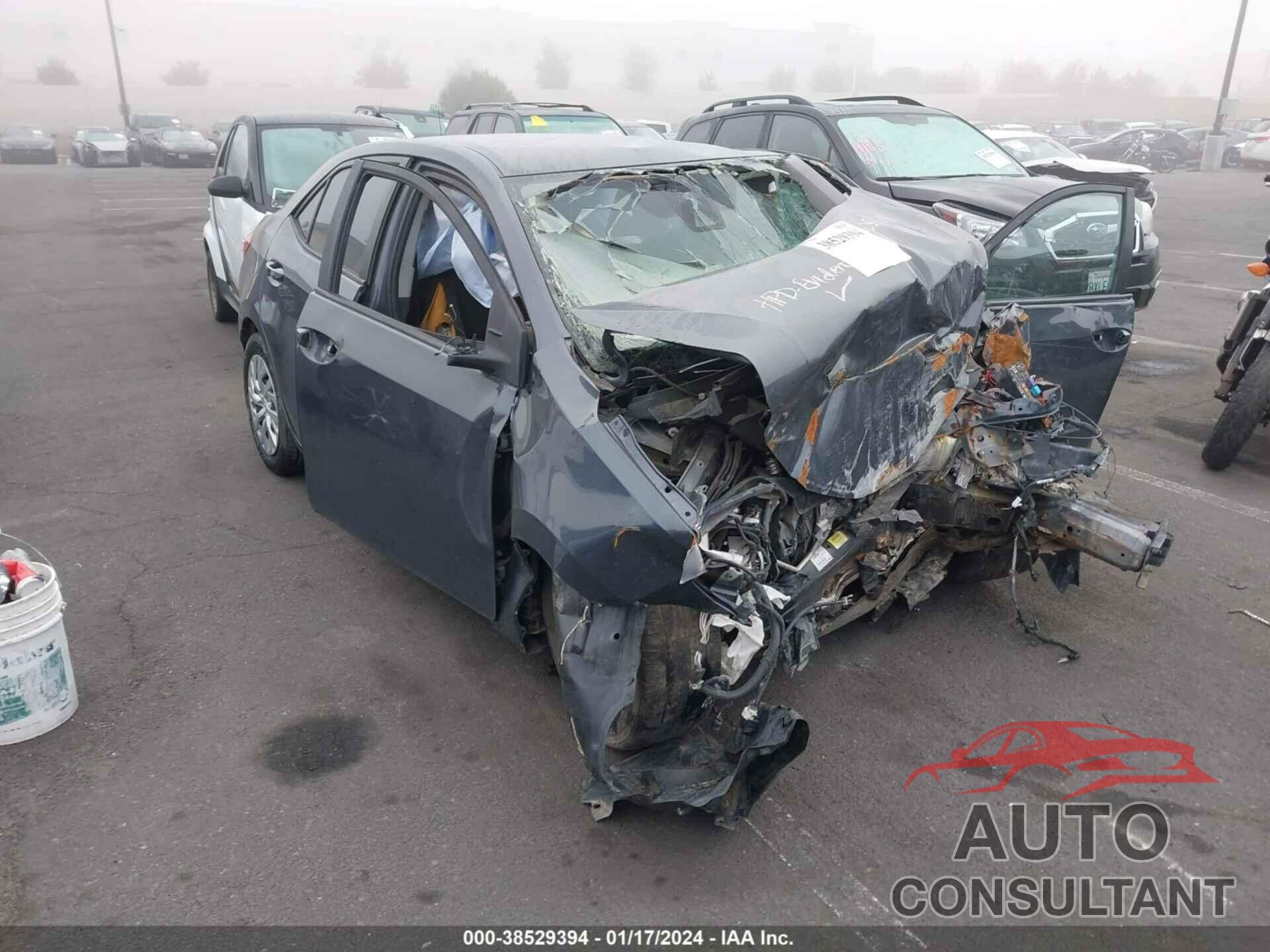 TOYOTA COROLLA 2019 - 5YFBURHE3KP923163