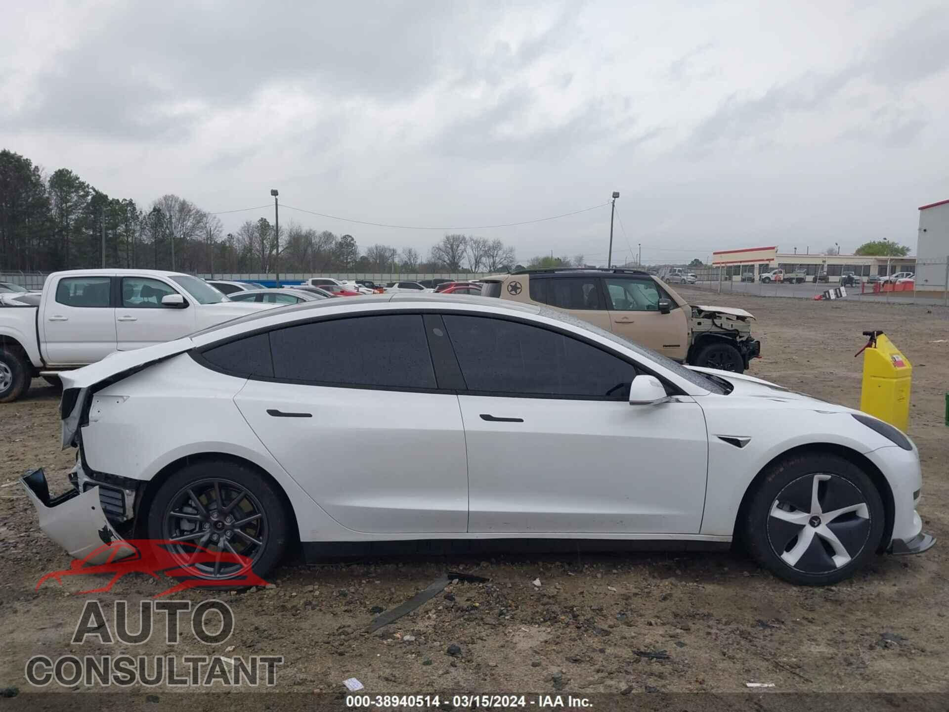 TESLA MODEL 3 2020 - 5YJ3E1EA1LF736957