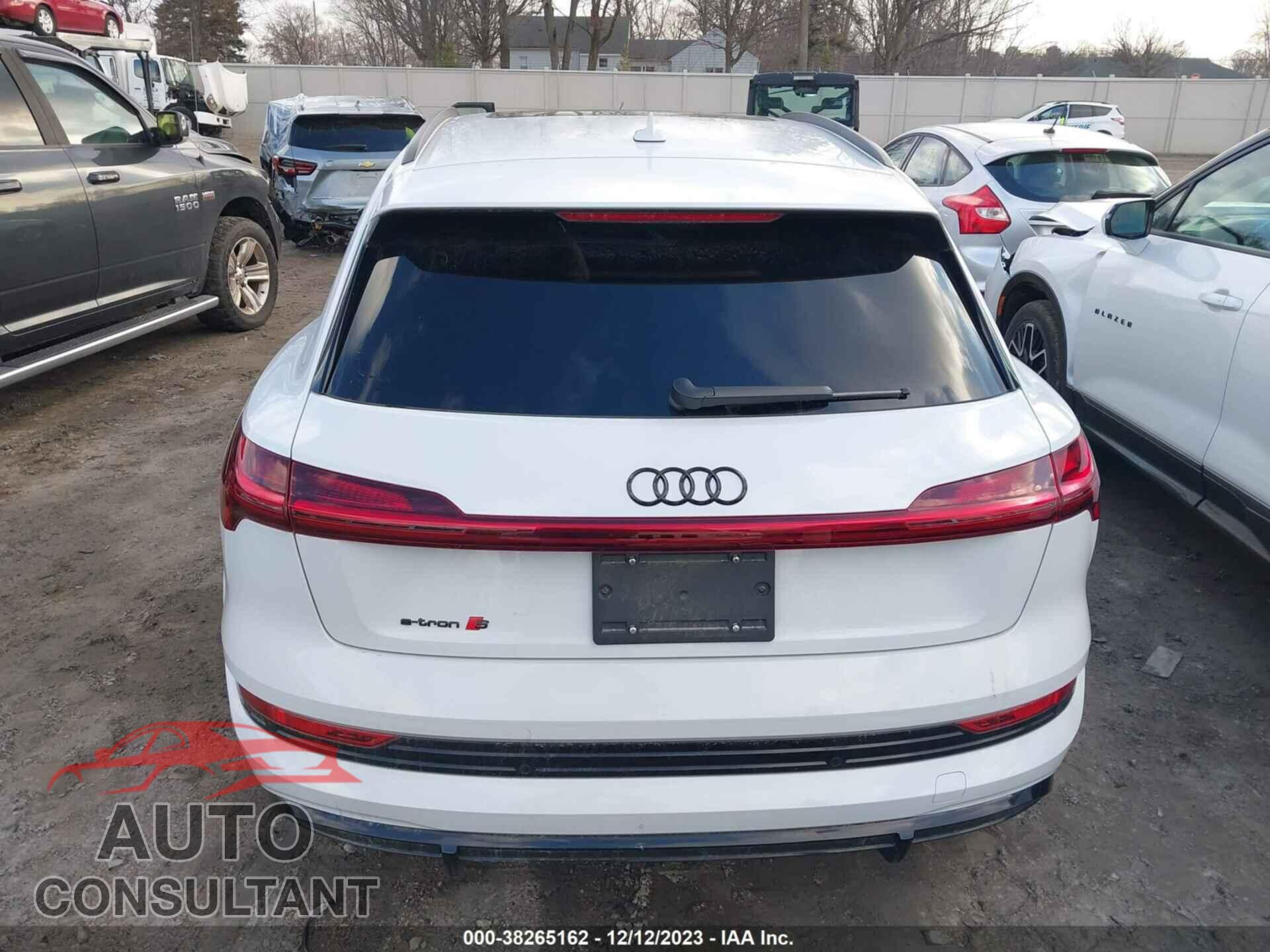 AUDI E-TRON S 2022 - WA1VCBGE4NB036256