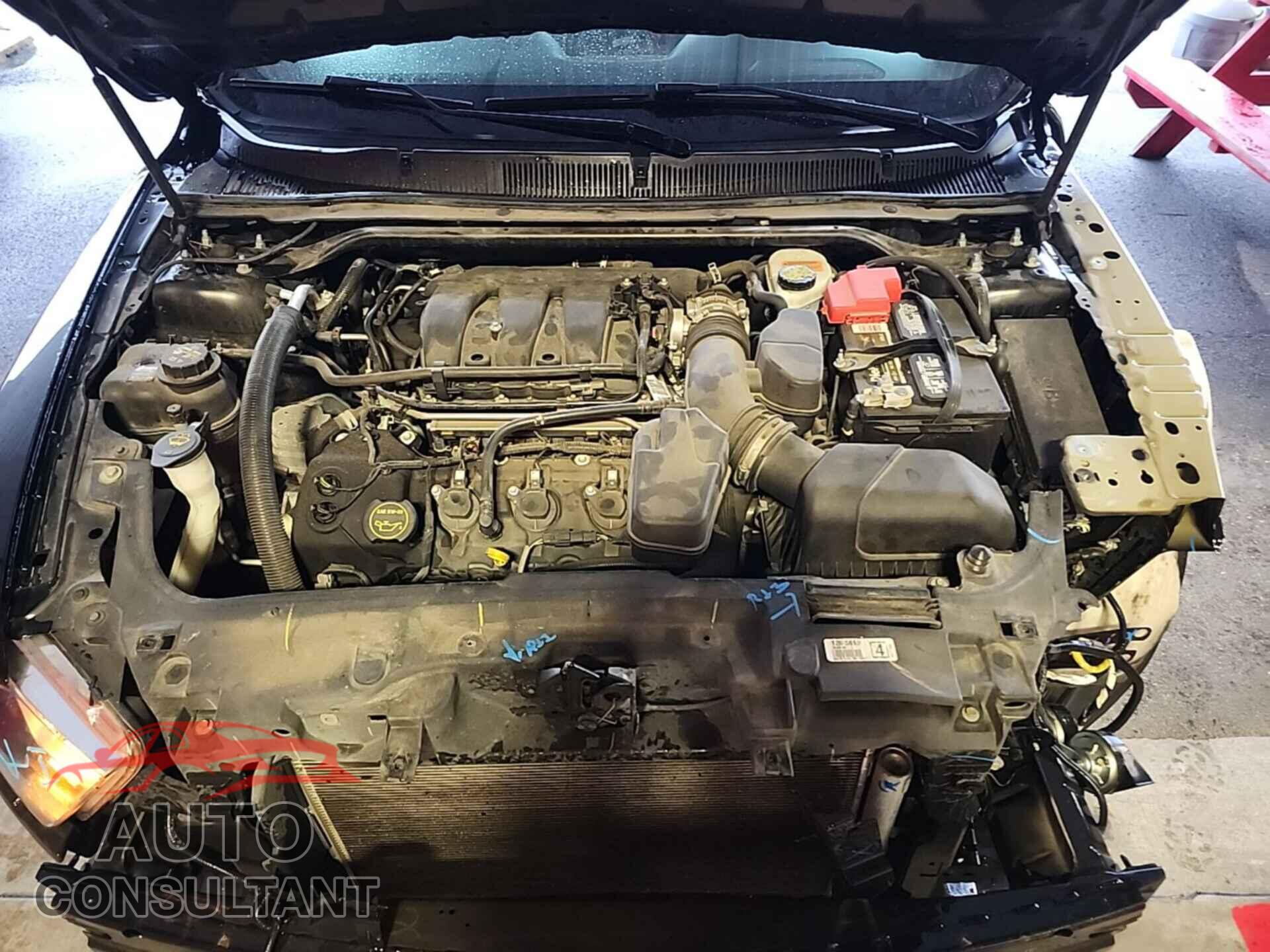 FORD TAURUS 2017 - 1FAHP2E88HG127077