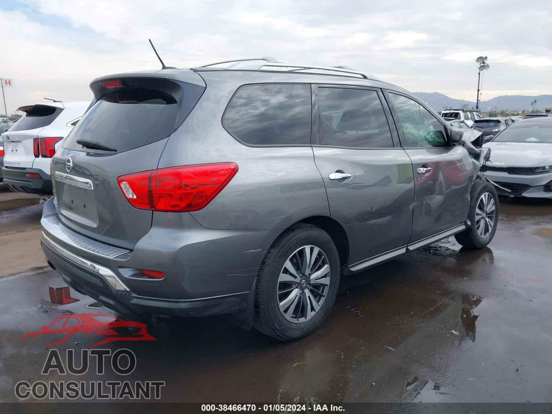 NISSAN PATHFINDER 2018 - 5N1DR2MN9JC607972