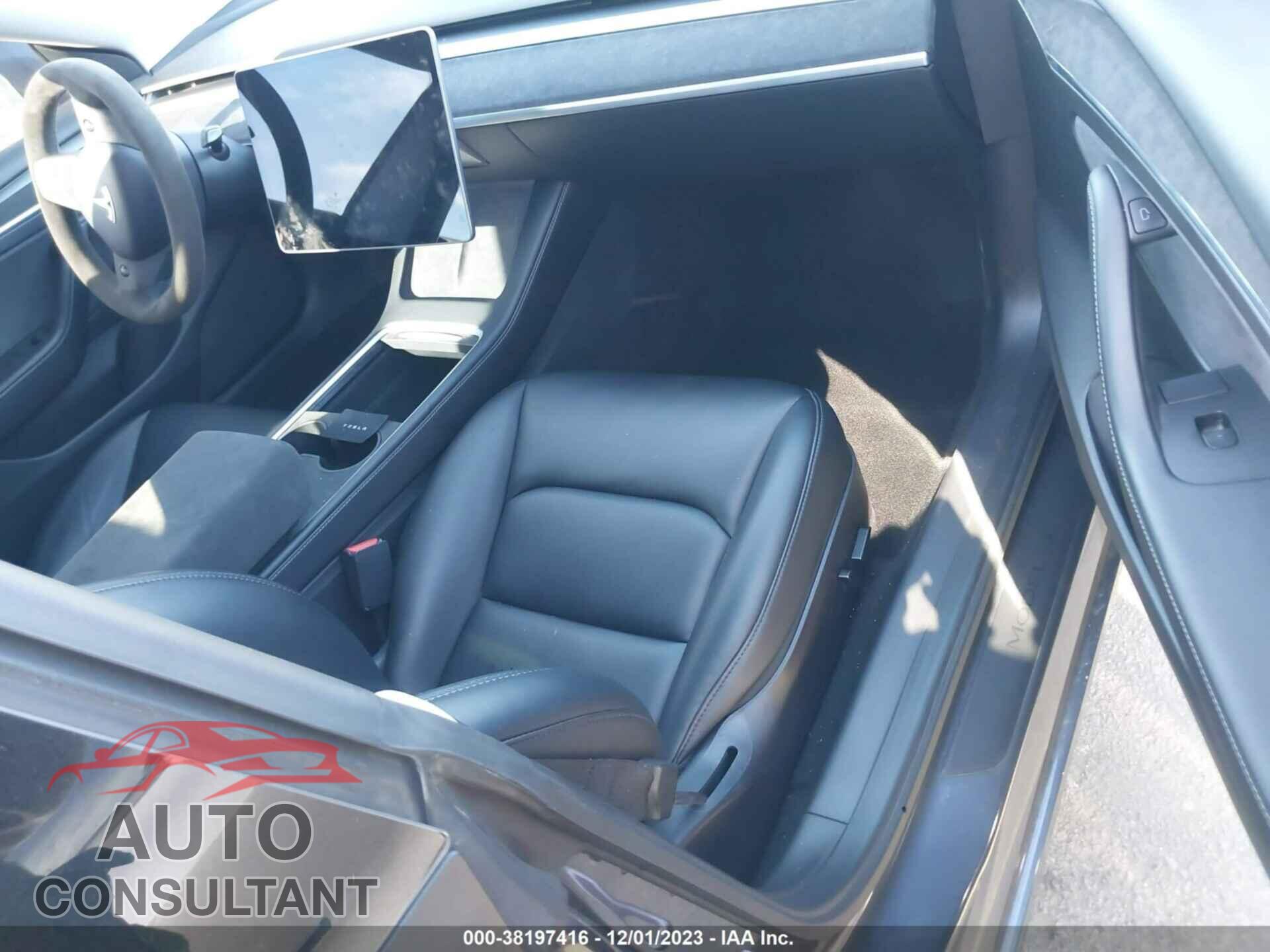 TESLA MODEL 3 2021 - 5YJ3E1EB5MF995719